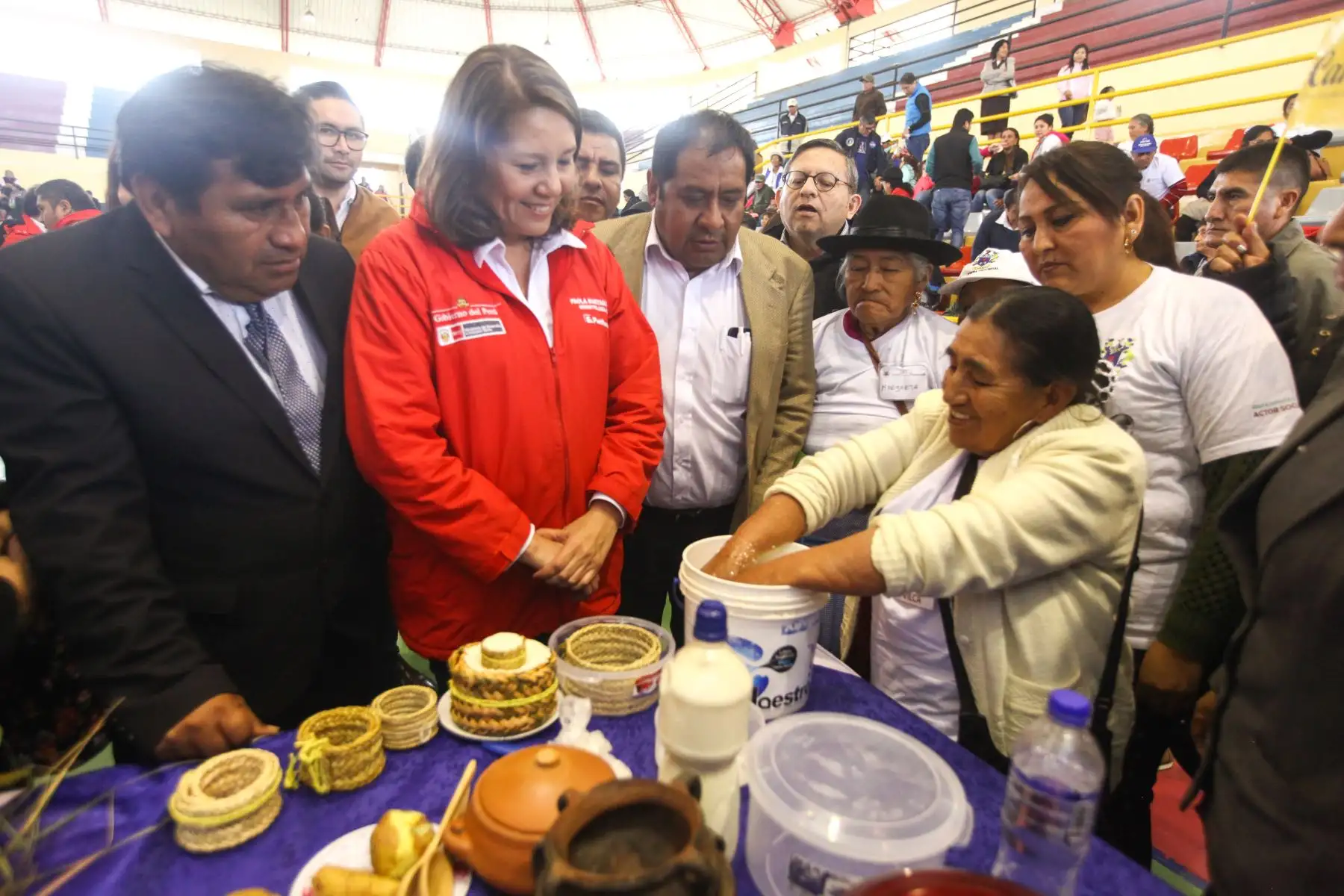 Ministra Paola Bustamante participó en el Tercer Encuentro Provincial de Saberes Productivos de Pensión 65, en la provincia de Cañete.Foto:ANDINA/ MIDIS Ministra Paola Bustamante participó en el Tercer Encuentro Provincial de Saberes Productivos de Pensión 65, en la provincia de Cañete.Foto:ANDINA/ MIDIS