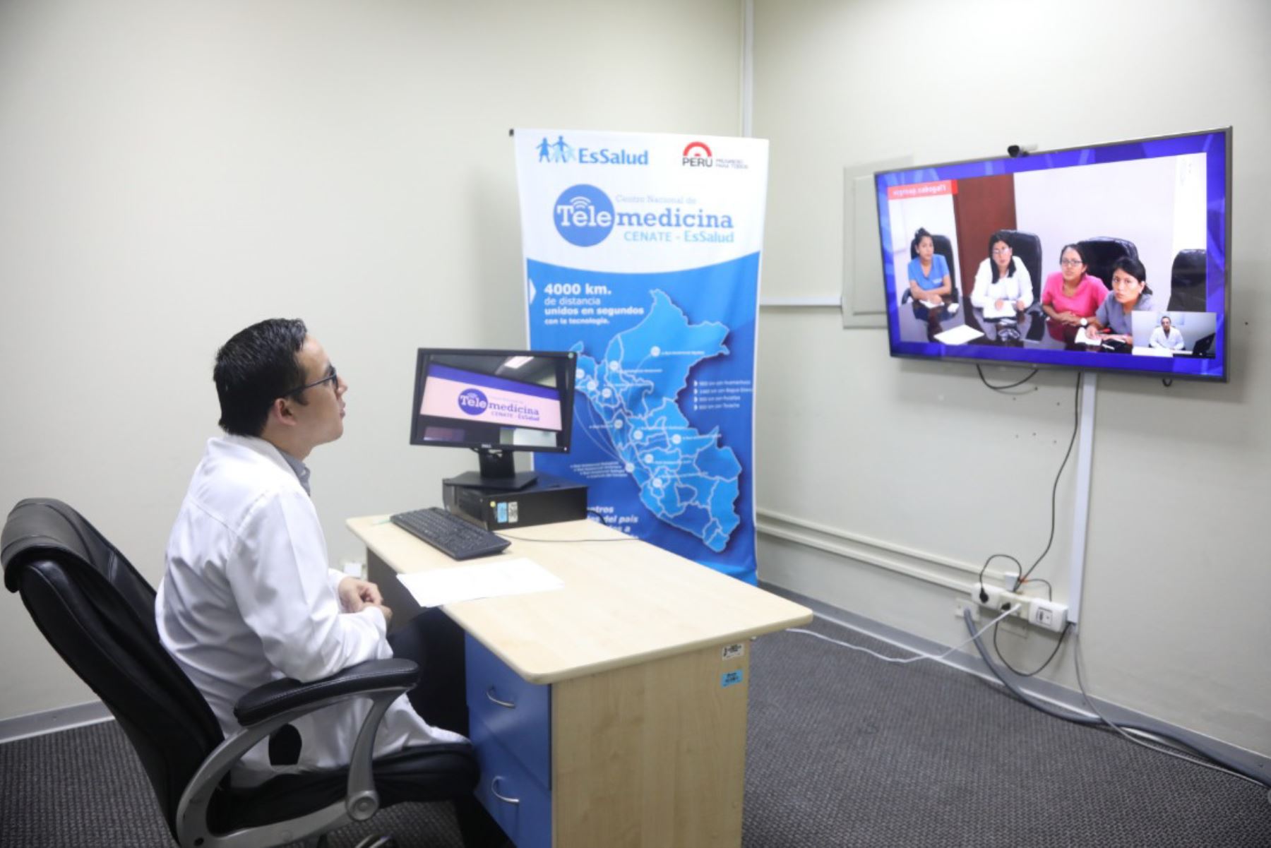 EsSalud Apurímac, en coordinación con el Centro Nacional de Telemedicina, brinda atención especializada, mediante el uso de modernas tecnologías, en beneficio de la población asegurada apurimeña.
