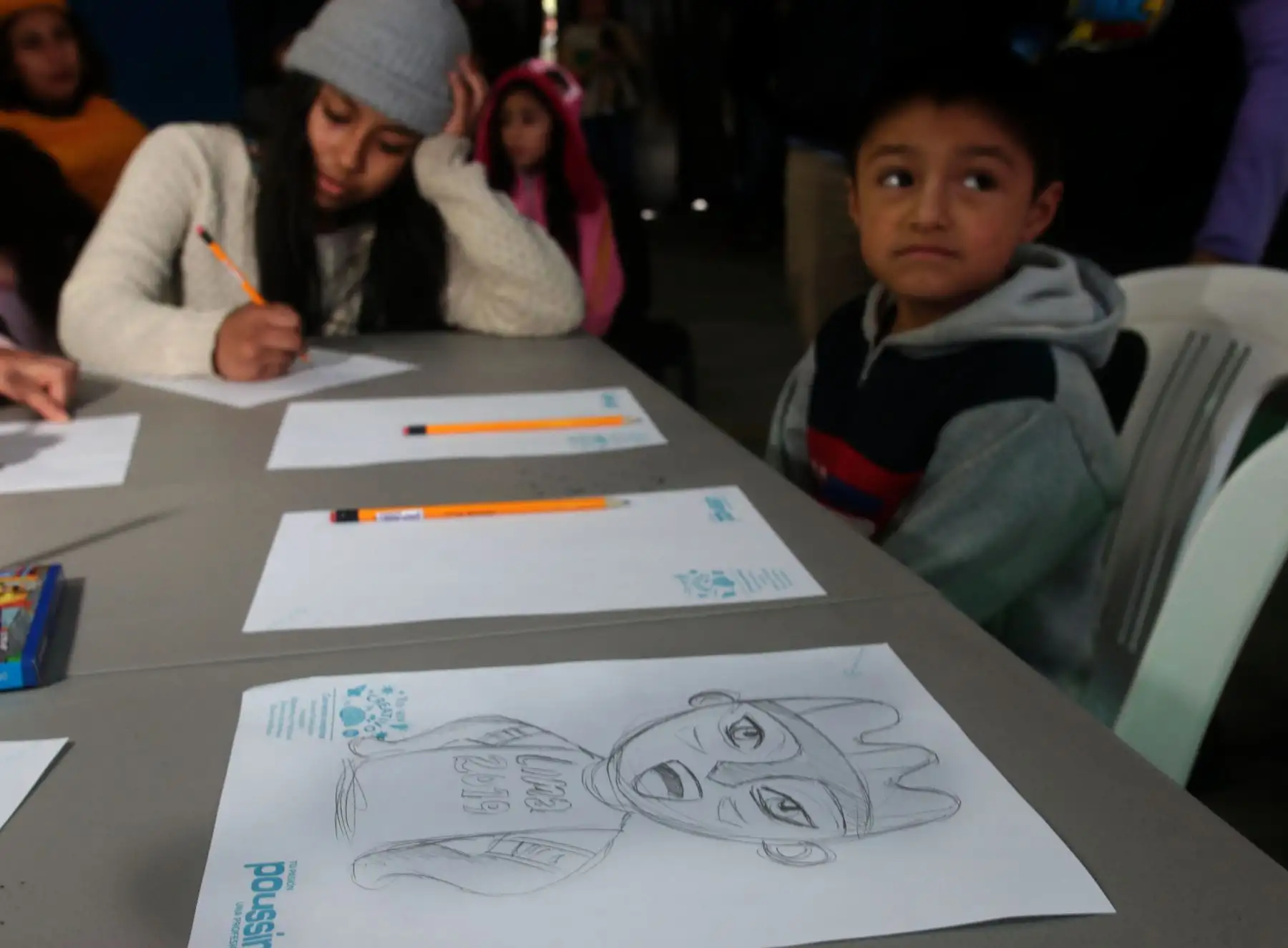 Niños y niñas  se inspiran en la mascota oficial de Lima 2019 "Milco " para crear Comics.
Foto: Lima 2019