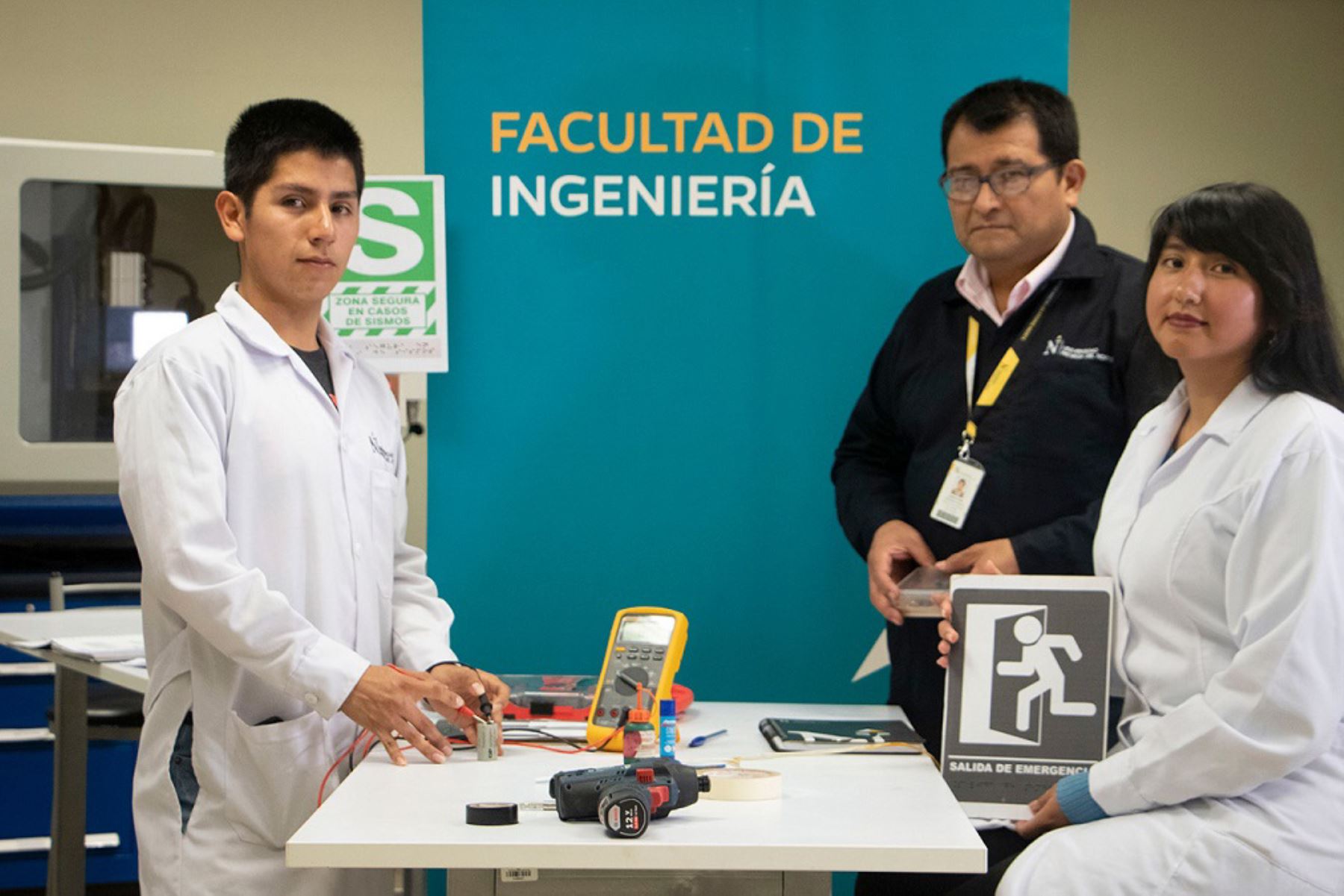 En UPN crean dispositivo para ayudar a personas con discapacidad visual a hallar zonas seguras en casos de emergencia. Foto: Andina/Difusión