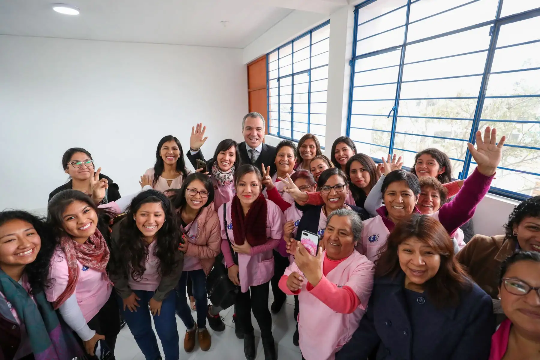 Presidente del Consejo de Ministros, Salvador del Solar, inaugura aula de formación técnica en la Asociación Taller de los Niños. Foto: ANDINA/PCM