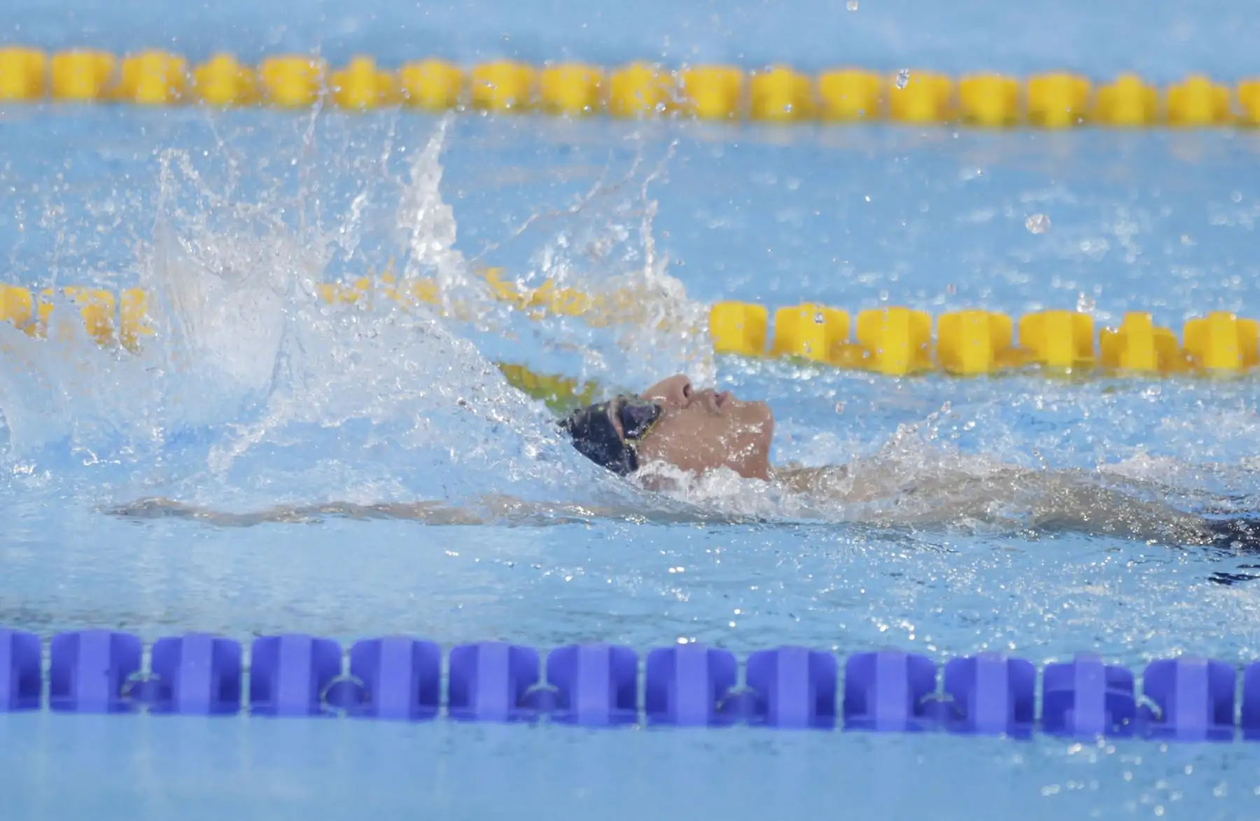 Colegios asisten a las competencias de natación en el Centro Acuático de los Parapanamericanos, alentaron al Peruano Harrison Linares. Foto: ANDINA/ Lima 2019