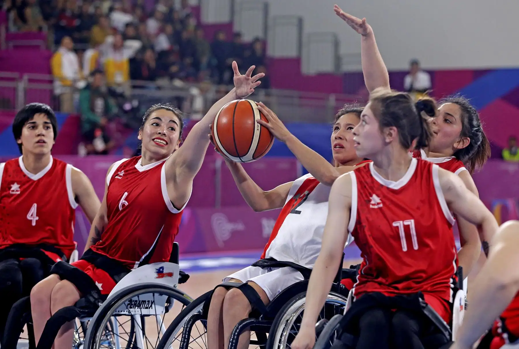 Perú luchó hasta el final contra Chile en Baloncesto de silla sentado femenino. Foto: ANDINA/ Lima 2019