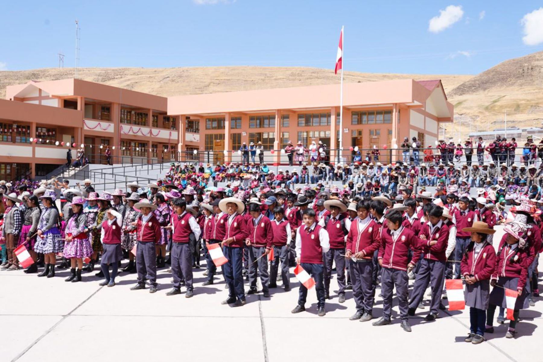 Cusco: más de 590 alumnos de la provincia de Chumbivilcas tienen nueva infraestructura educativa.