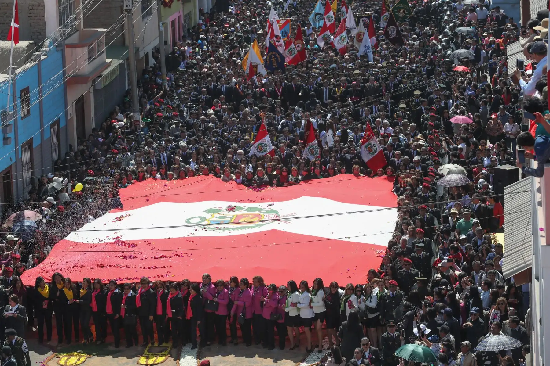 Presidente Vizcarra y ministros de Estado participan en la ceremonia por el 90 aniversario de la reincorporación de Tacna a la heredad nacional. Foto: ANDINA/MINDEF