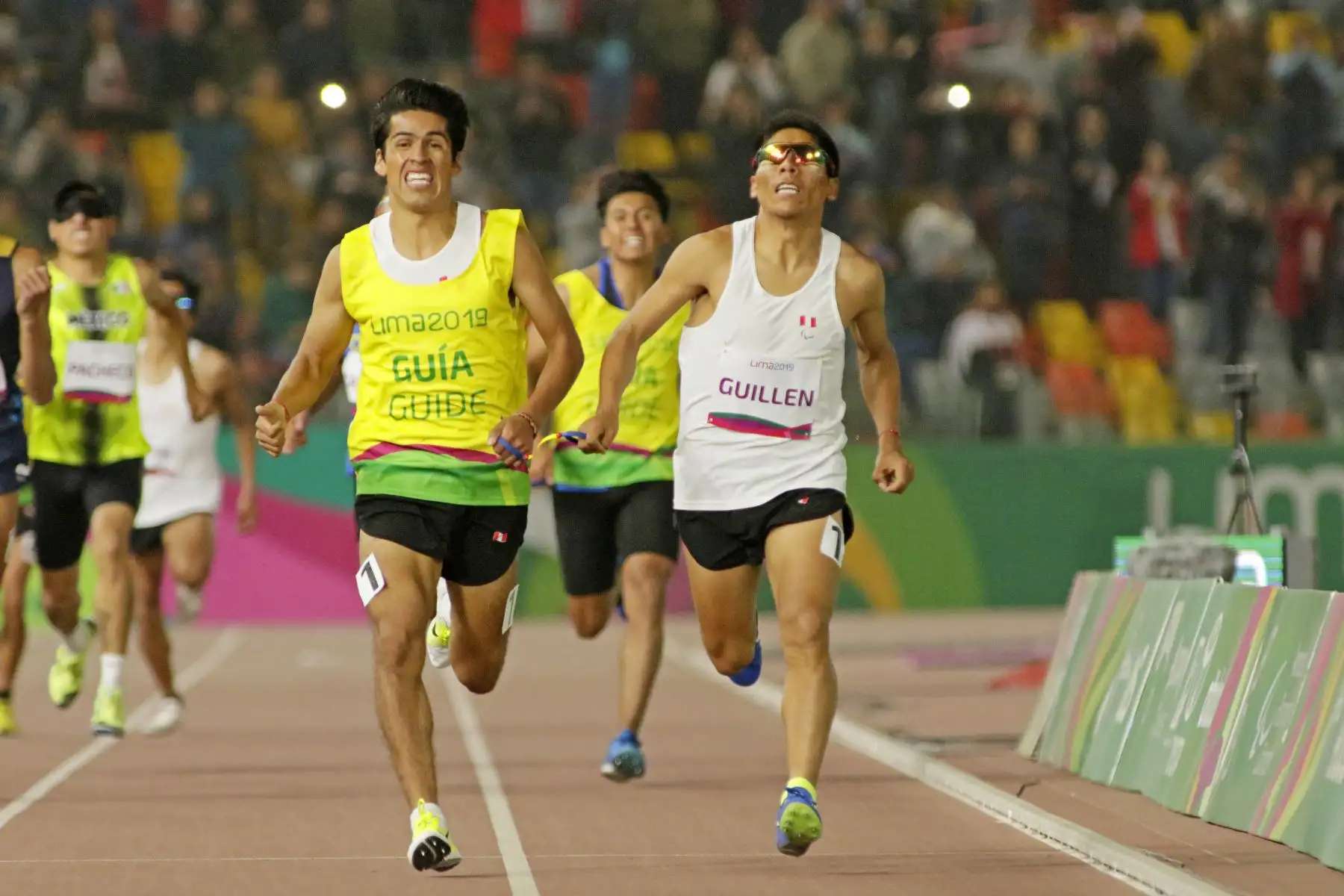 Rosbil Guillén gana primera Medalla de Oro para el Perú en los 1,500 metros planos T11, en el estadio atlético de la Villa Deportiva Nacional.Foto: ANDINA/ Lima 2019