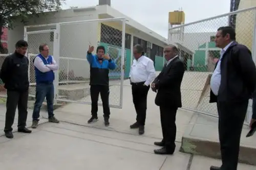 El viceministro de Gestión Institucional del Minedu, Guido Rospigliosi, supervisó retorno al colegio de escolares de los distritos de Islay y Mollendo, región Arequipa.
