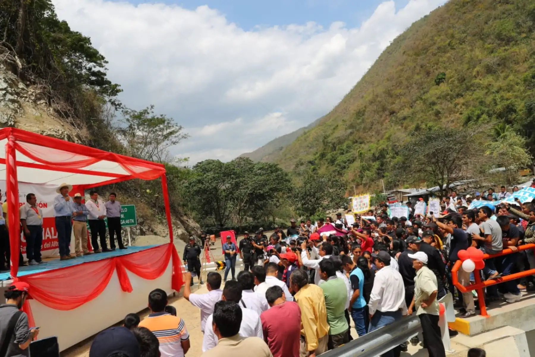 Presidente Vizcarra en la inauguración de las obras de renovación del Puente Paramillo. Foto: ANDINA/Prensa Presidencia