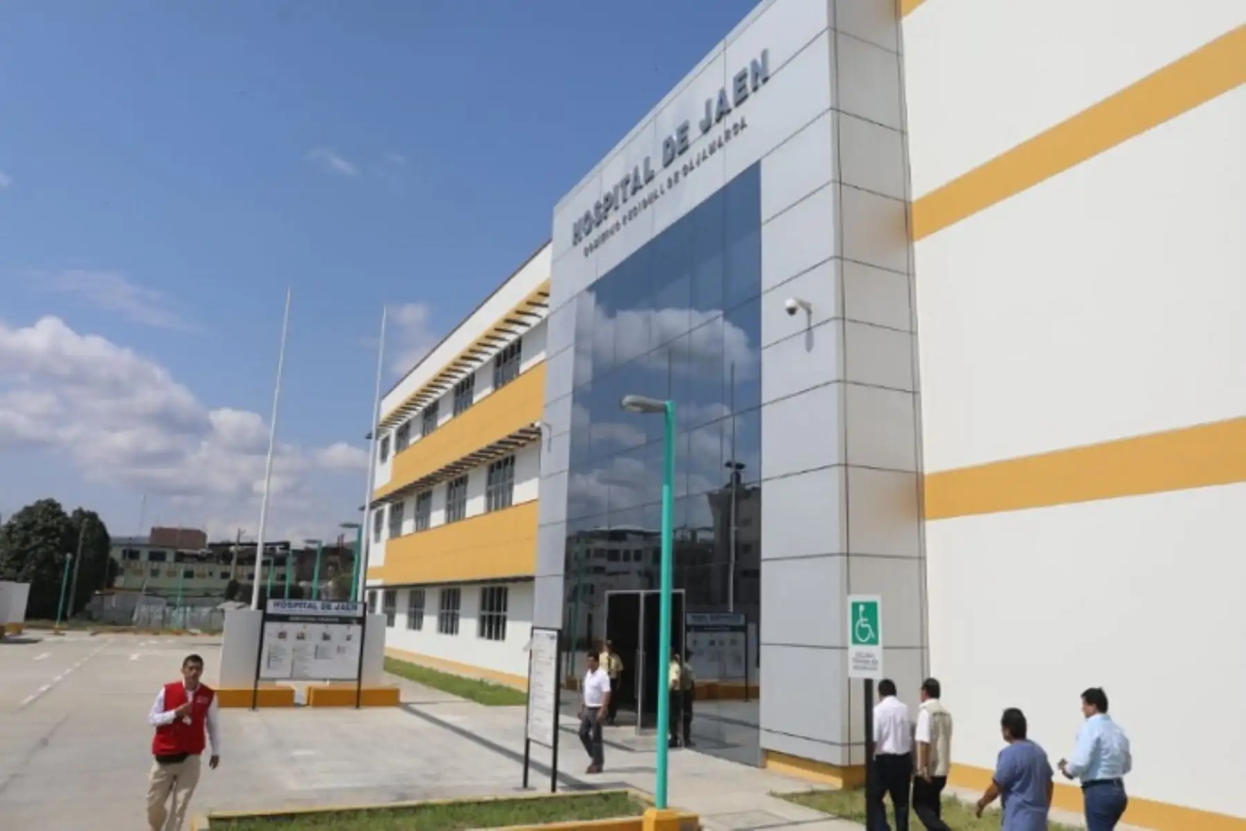 A fines de este año empezará a funcionar progresivamente el nuevo hospital de Jaén, en la región Cajamarca, que beneficiará a más de 370,00 habitantes; mientras que en el 2020 se iniciará la construcción del Hospital de Bambamarca, en la provincia de Hualgayoc, anunció la ministra de Salud, Zulema Tomás.