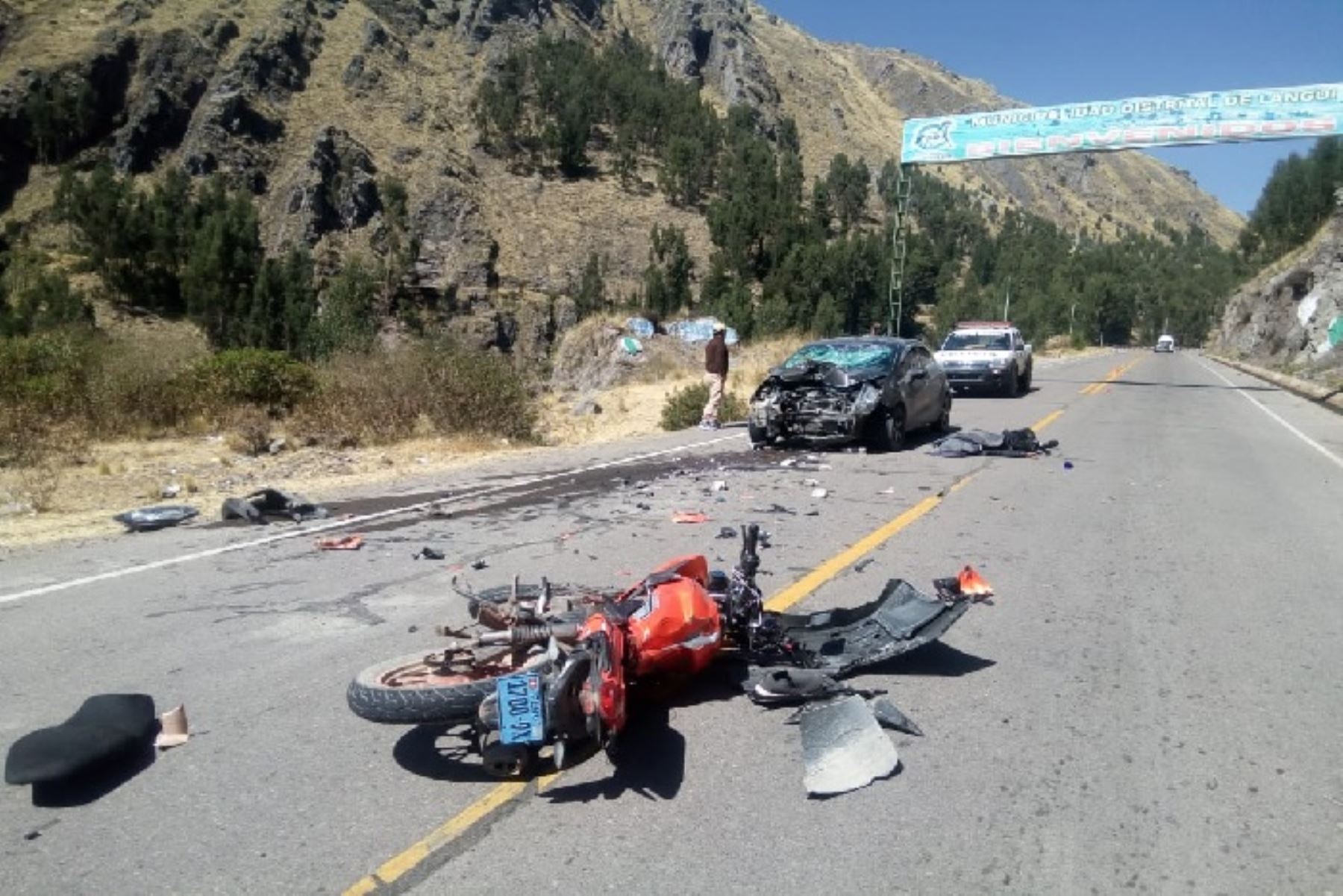 Dos motociclistas murieron de forma instantánea hoy en la provincia cusqueña de Canchis, a consecuencia de dos violentos accidentes de tránsito, confirmó la Policía Nacional del Perú.