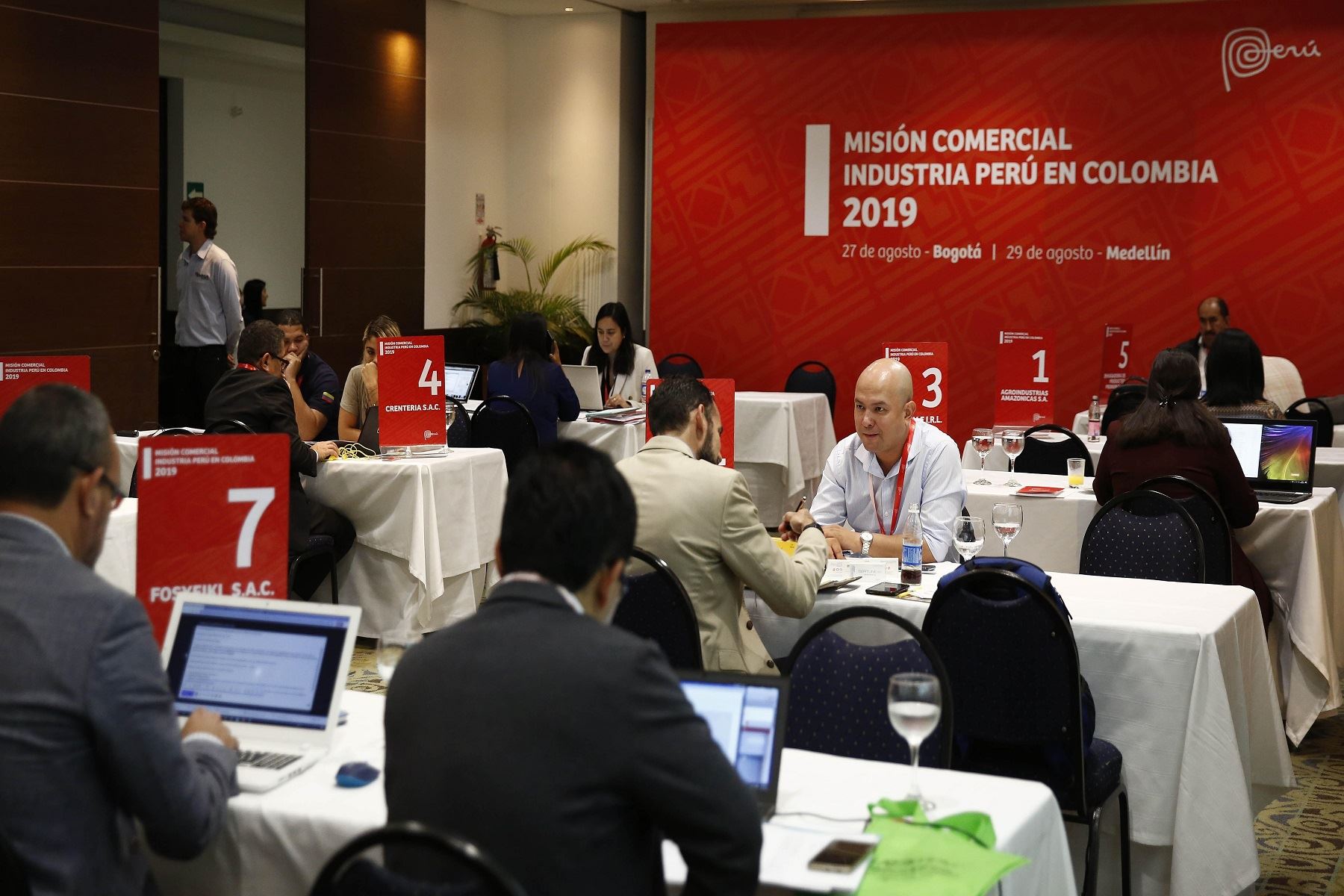 Perú apunta a internacionalizar sus empresas manufactureras en Colombia Foto: EFE