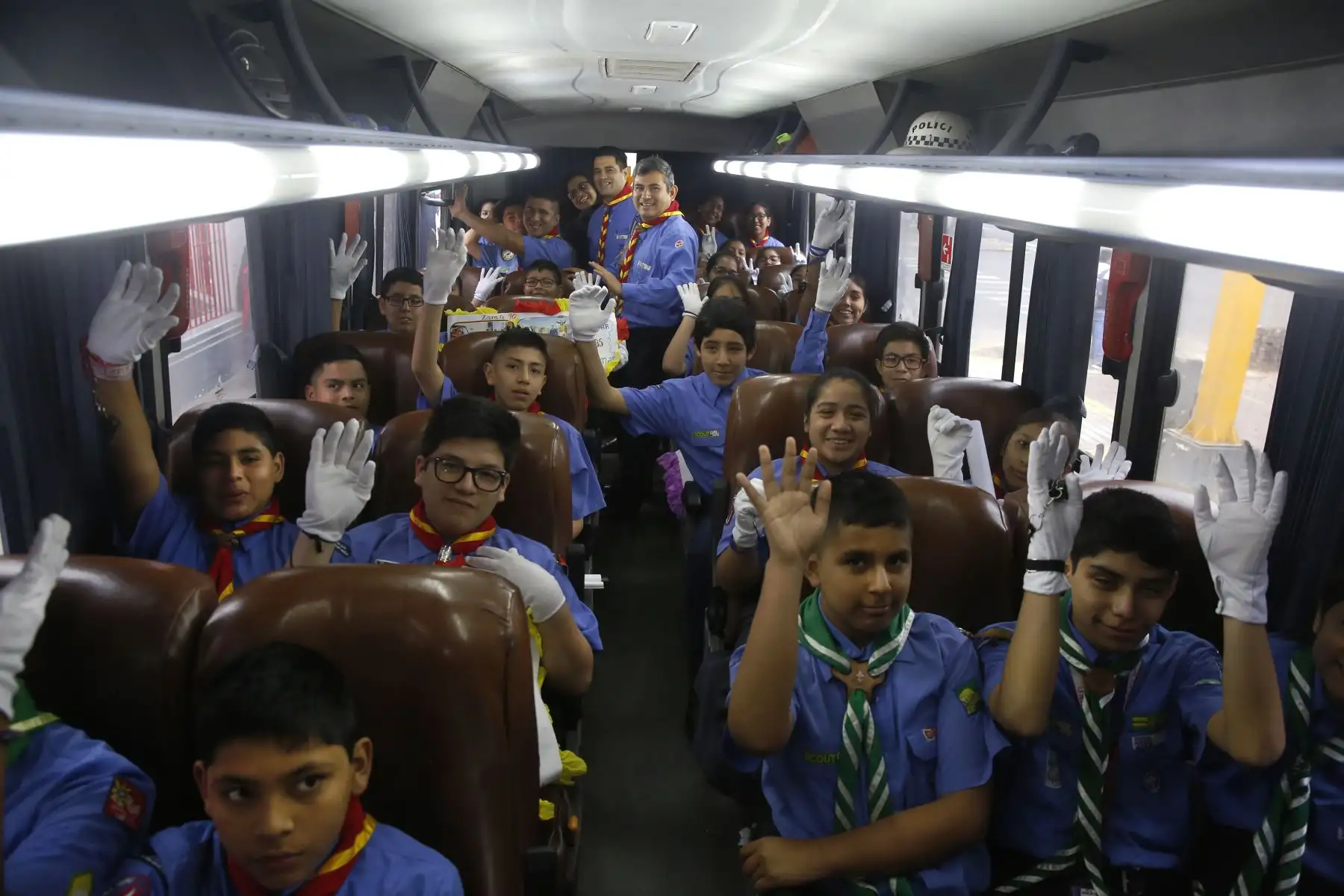 El Movimiento Scout realiza la dirección de tránsito en las principales calles y avenidas de Lima, así como también del Callao. Esto en homenaje a la patrona de la PNP Santa Rosa de Lima.Foto: ANDINA/Renato Pajuelo