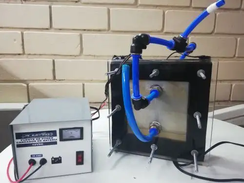 San Marcos presenta Water Power, una alternativa ecológica al petróleo y gasolina. Foto: A NDINA/UNMSM.