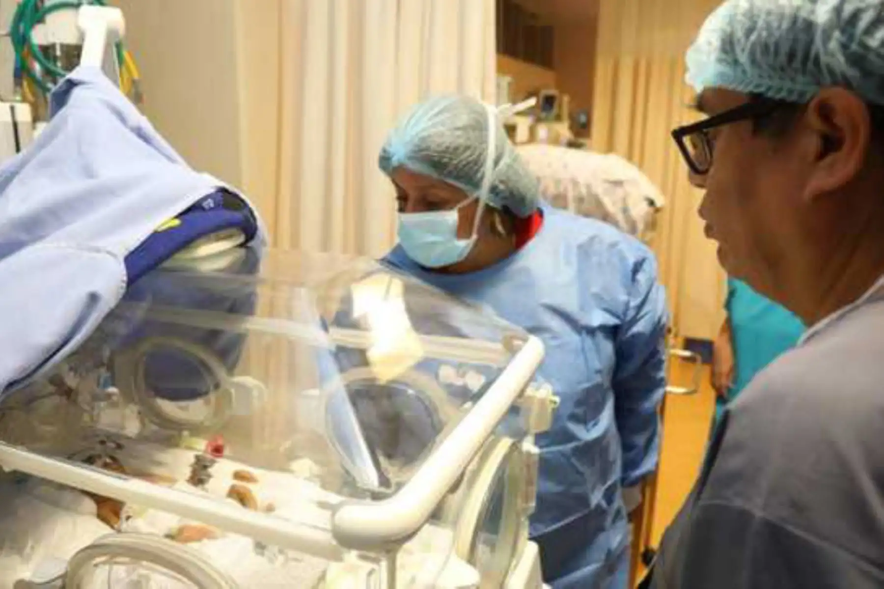 Minsa brindará soporte técnico a región Lambayeque para fortalecer servicios de salud, anunció la ministra Zulema Tomás, tras visitar el hospital regional.