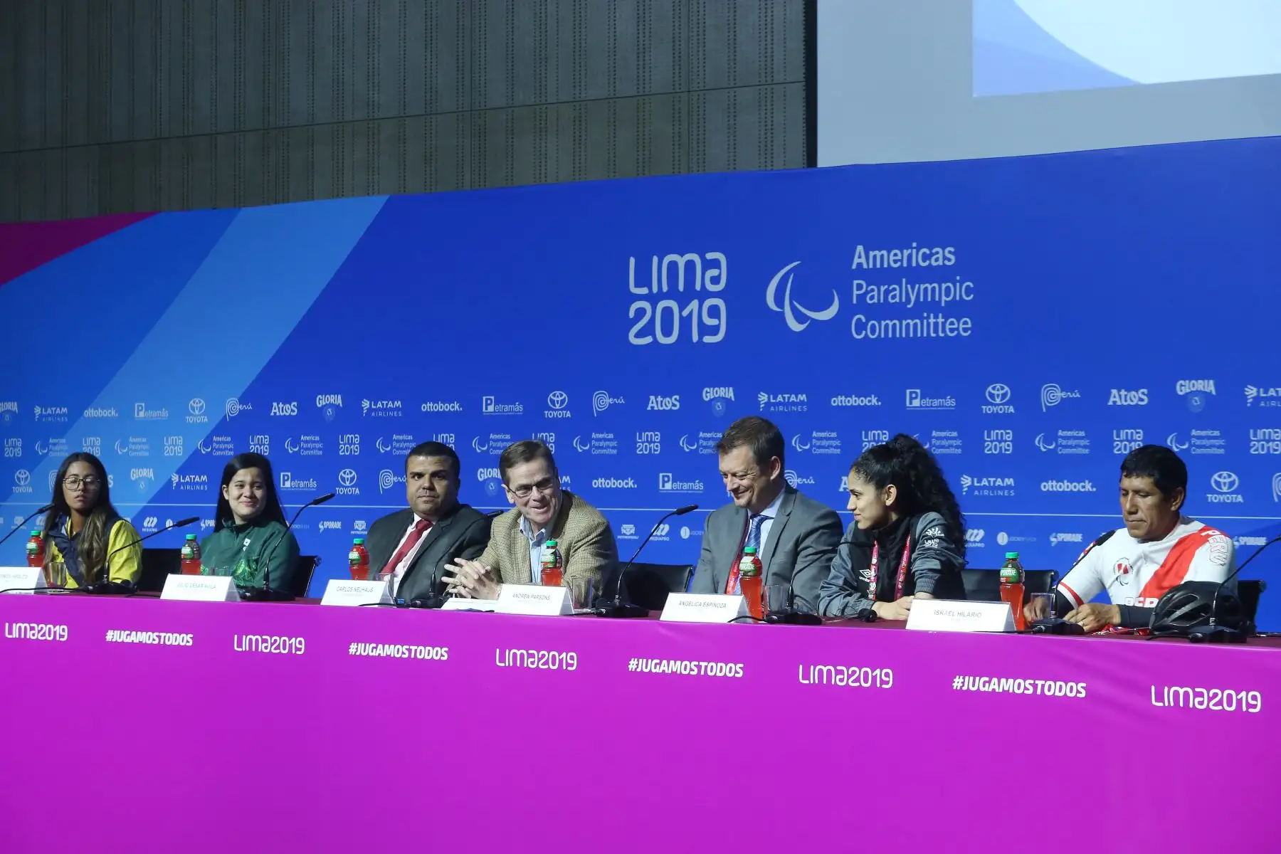 Conferencia de prensa sobre el cierre de la competencia de los Juegos Parapanamericanos Lima 2019. Acompañan en la conferencia: Pdte del comité organizador de Lima 2019, Carlos Neuhaus ; el Pdte del Comité Paralímpico, Andrew Parsons; el Pdte del Comité Paralímpico de las América, Julio César Ávila. Así mismo participan los atletas medallistas : La colombiana María Angélica Bernal , ganadora del oro en tenis de silla de ruedas; Verónica Hipolito de Brasil, ganadora de 3 medallas de plata en Para Atletismo;  Israel Hilario ,  ganador el oro en Para Ciclismo y finalmente Angélica Espinoza , ganadora en oro en  Taekwondo.
Foto: ANDINA / Eddy Ramos