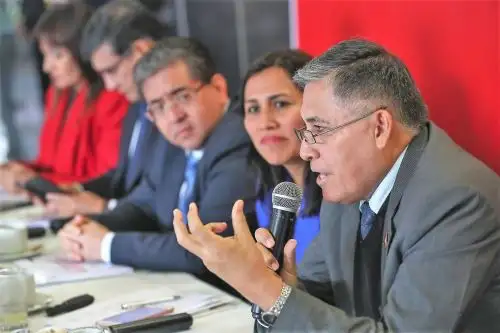 El ministro de Defensa, Jorge Moscoso, garantizó la participación de las Fuerzas Armadas en la campaña por el buen inicio del año escolar 2020.