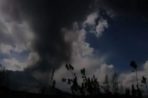 Esta tarde se produjo un nueva explosión en el interior del volcán Ubinas, como parte del proceso eruptivo del macizo ubicado en Moquegua. Foto: IGP