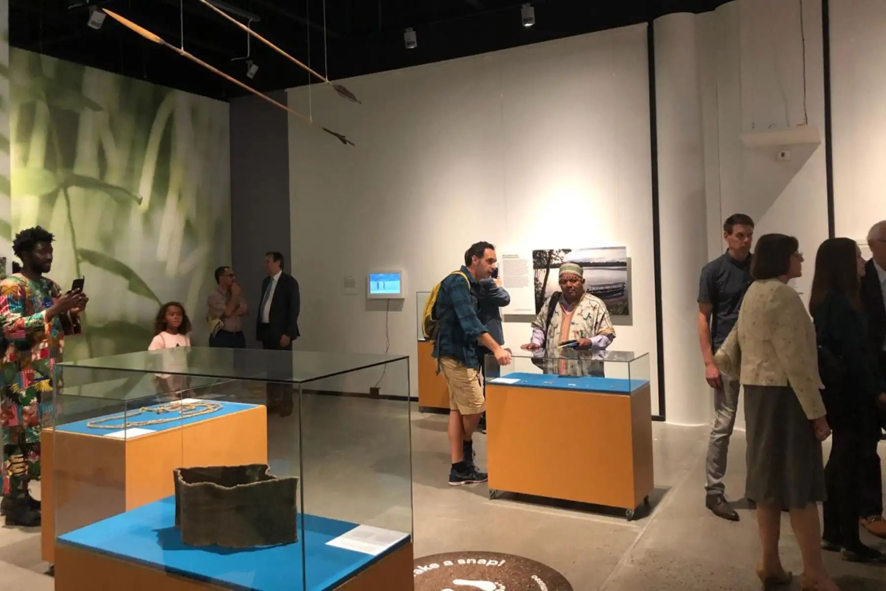 Retos y problemáticas sobre pueblos indígenas aislados en el Amazonas se exponen en museo de Finlandia.Foto.ANDINA/ MCP
