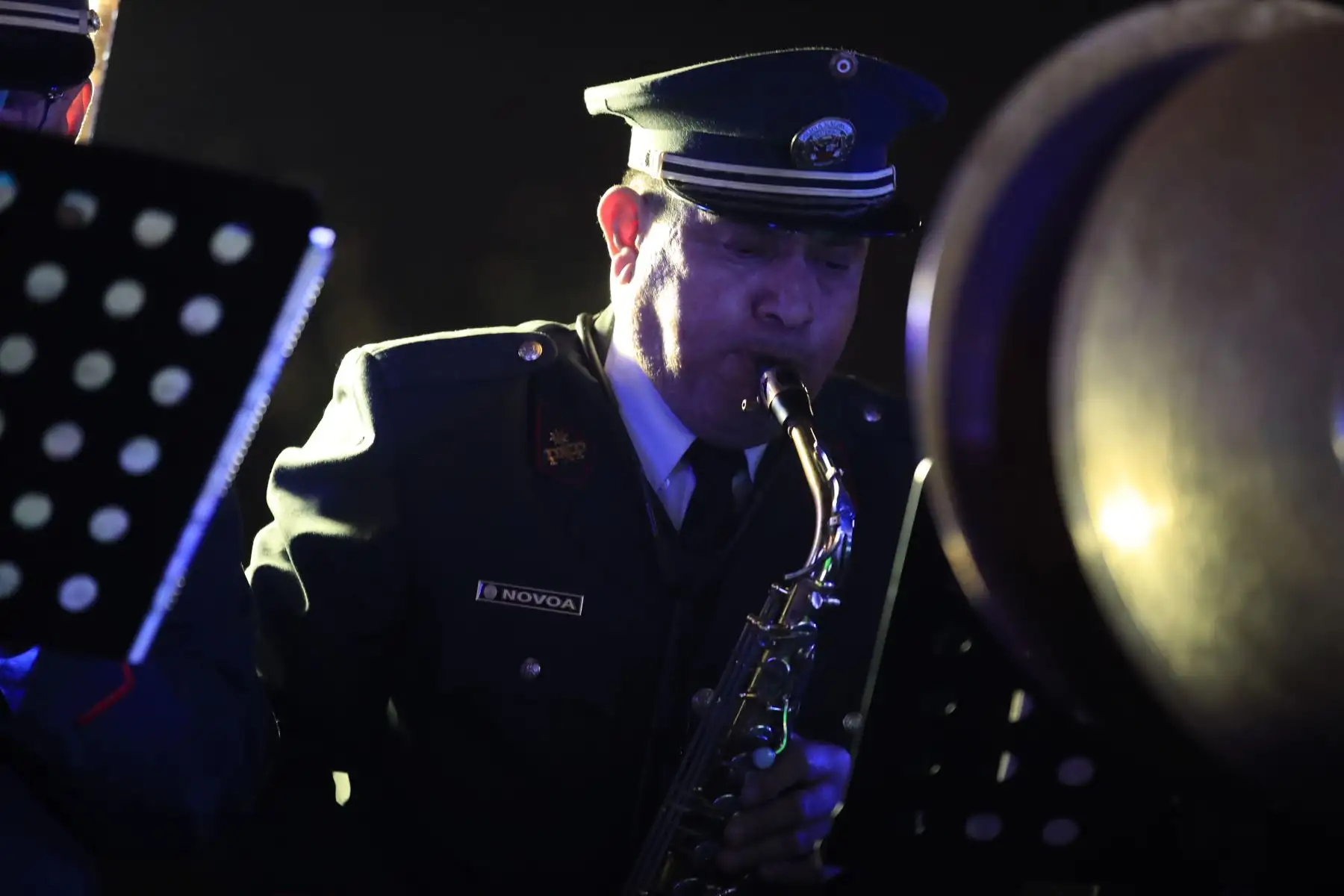 Banda de la Policía Nacional realiza homenaje a Chabuca Granda por los cien años de su nacimiento en la Alameda que lleva su nombre.

Foto: ANDINA/Juan Carlos Guzmán Negrini
