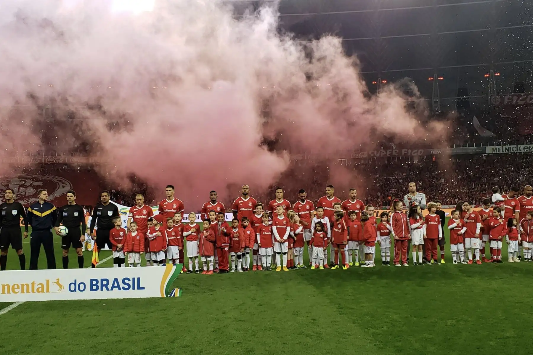 Con doblete de Paolo Guerrero, el Internacional FC ganó 3-0 al Cruzeiro en la semifinal de la Copa Brasileña.Foto:Internacional FC.
