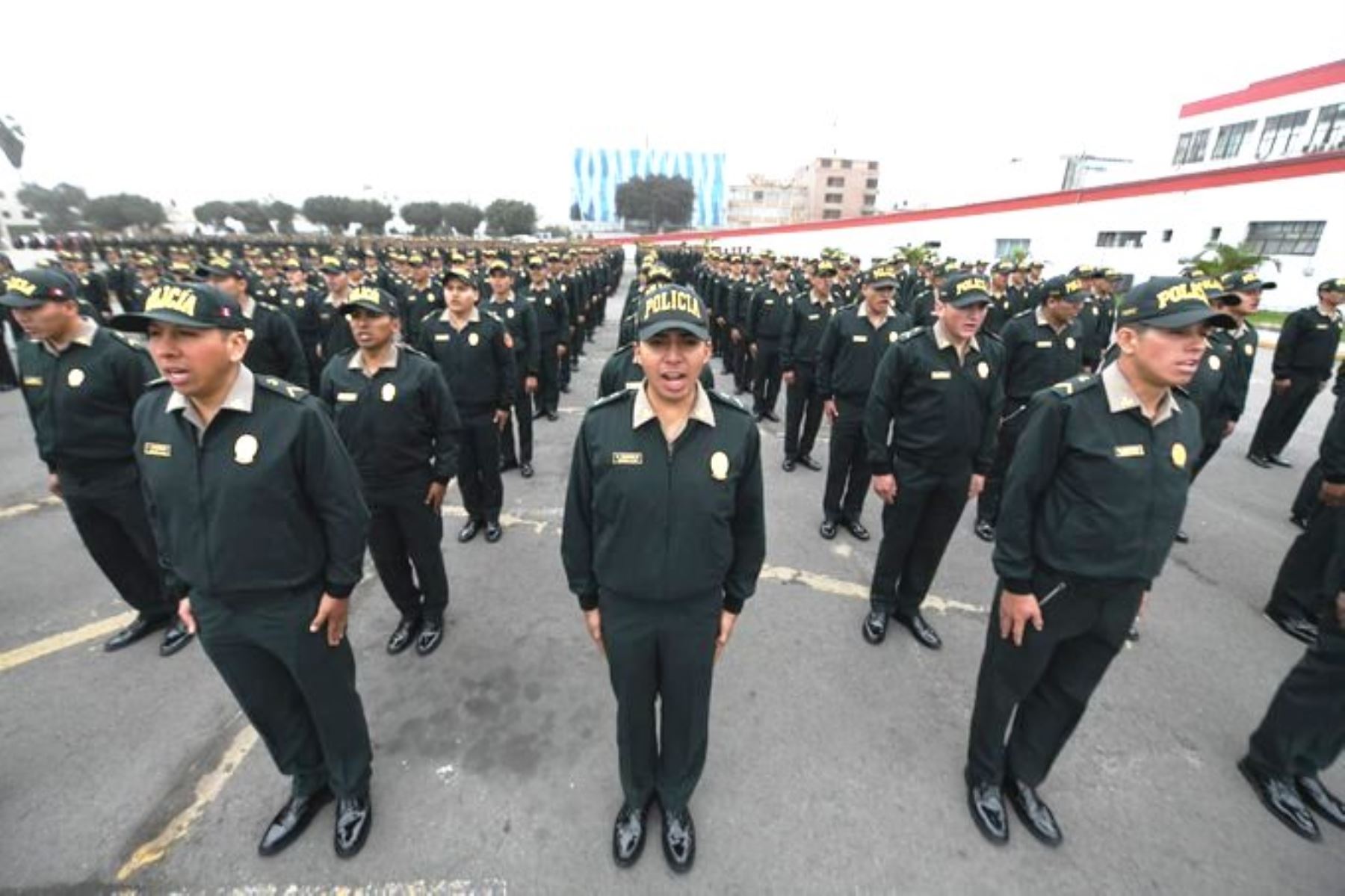 Más de 4,000 policías reforzarán seguridad ciudadana en Lima y Callao.