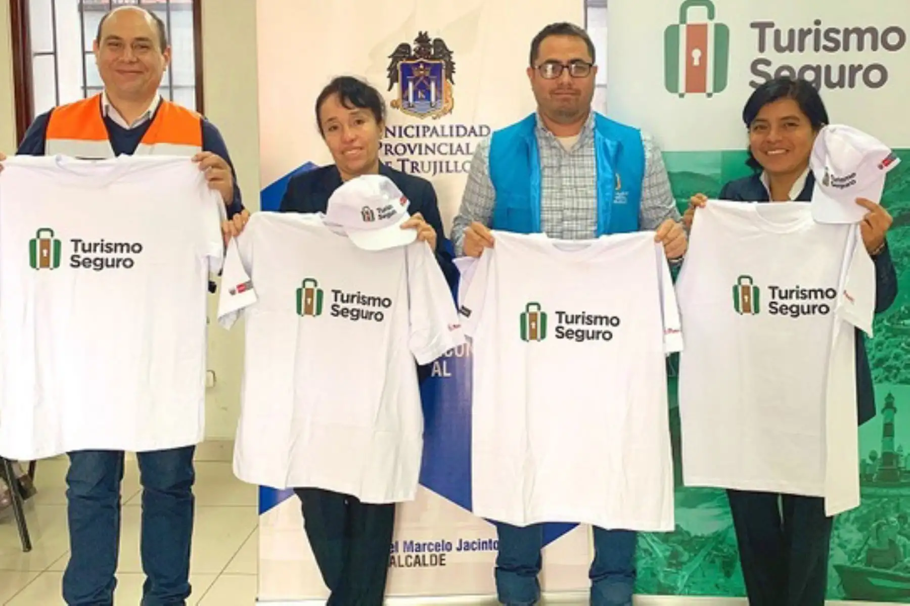 El Mincetur promueve el turismo seguro mediante la capacitación de los operadores de agencias de viaje y turismo.