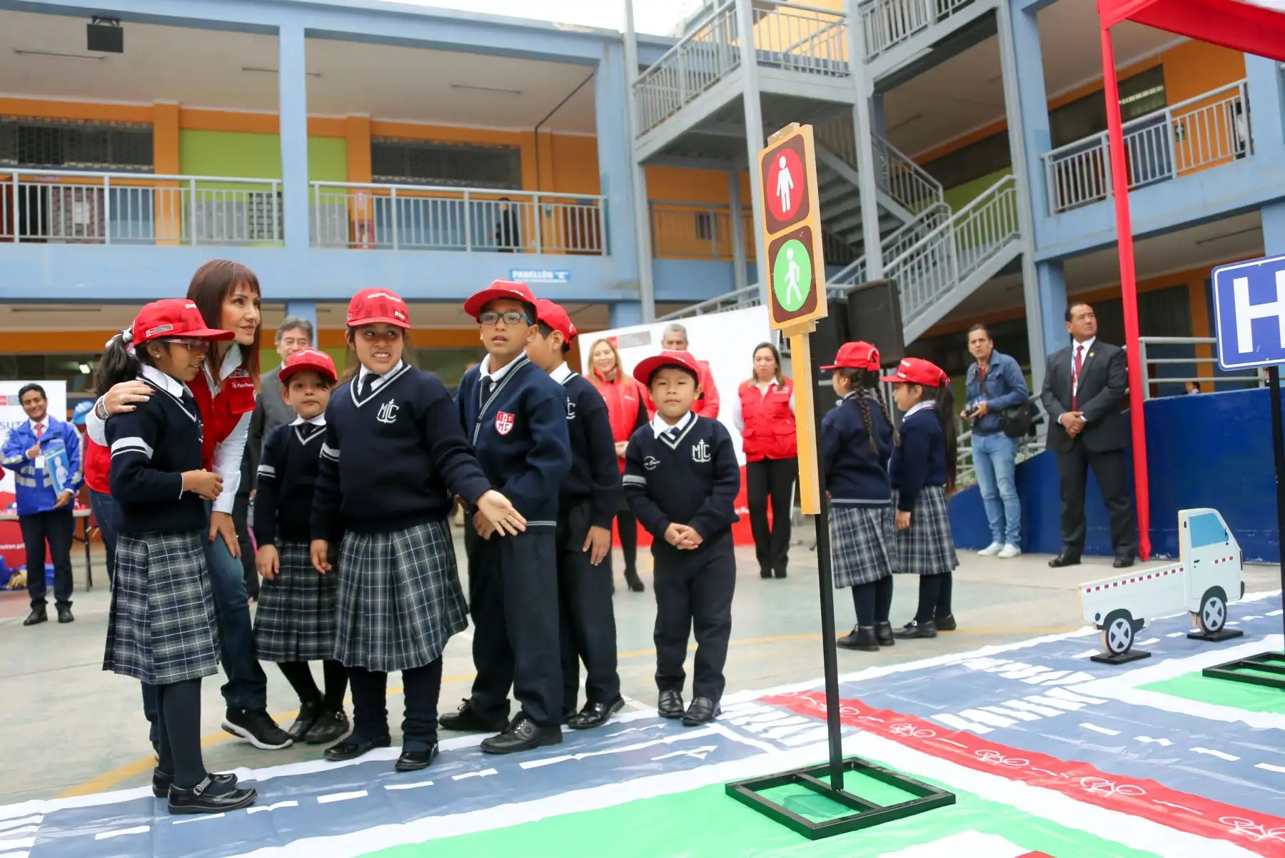 Ministra María Jara participó en el lanzamiento del concurso: “Héroes por la Seguridad Vial 2019”.
Foto: MTC