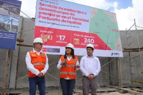 Tras realizar una intensa jornada de trabajo en Iquitos, la ministra de Transportes y Comunicaciones, María Jara, anunció que se ejecutará la vía que conectará los distritos de Indiana y Mazán. Será la primera vía con enfoque multimodal de la región Loreto que permitirá la llegada hasta Ecuador.
