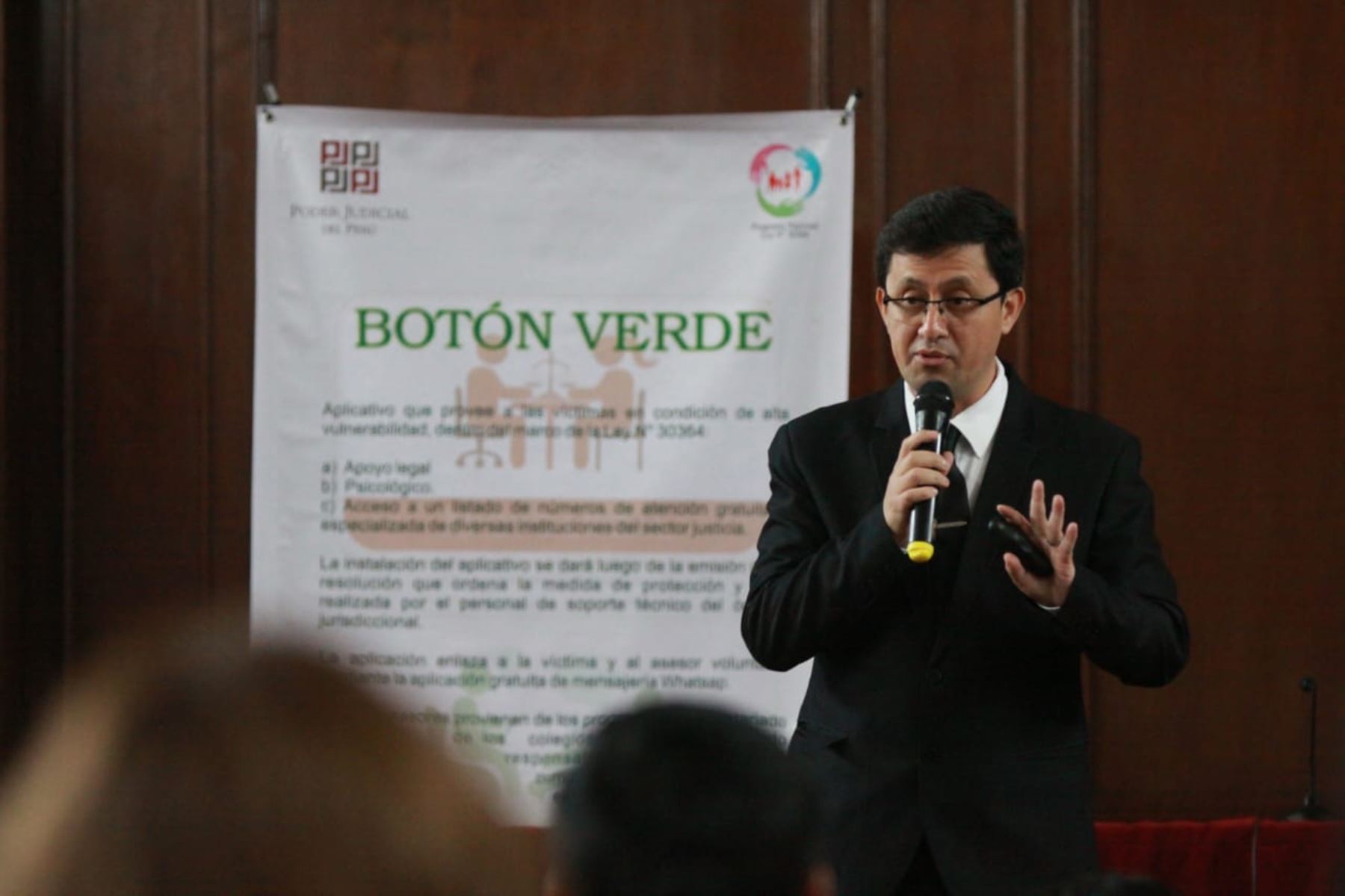 Poder Judicial capacita abogados en uso del botón verde, para apoyo a víctimas de violencia familiar.