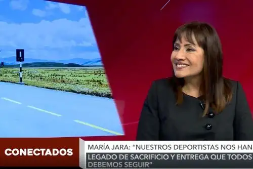 Titular del MTC fue la invitada especial en el lanzamiento de la segunda temporada del programa “Conectados TV”.