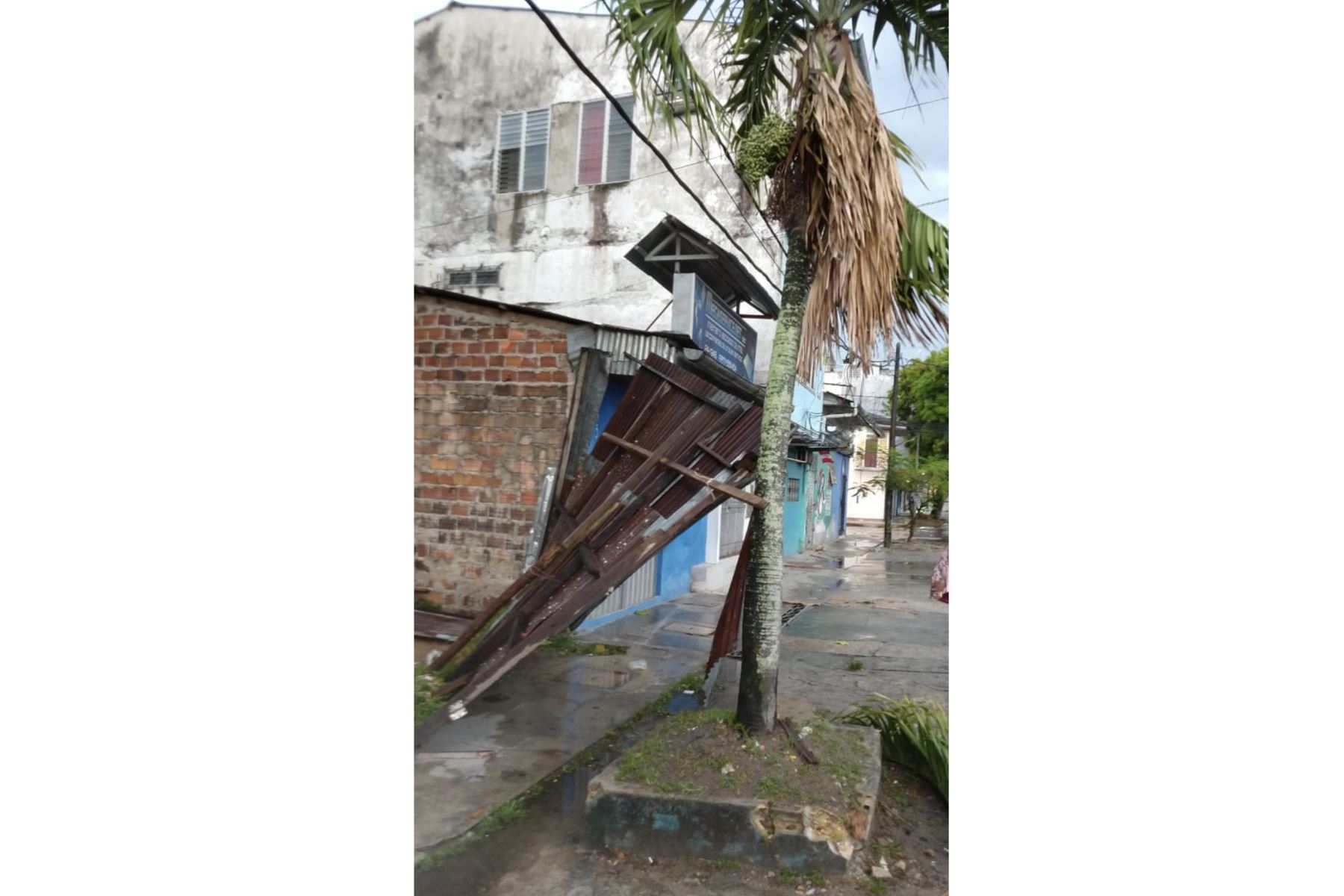 Ráfagas de viento de 50 kilómetros por hora se registraron en la ciudad de Iquitos, región Loreto. Foto: Twitter Senamhi