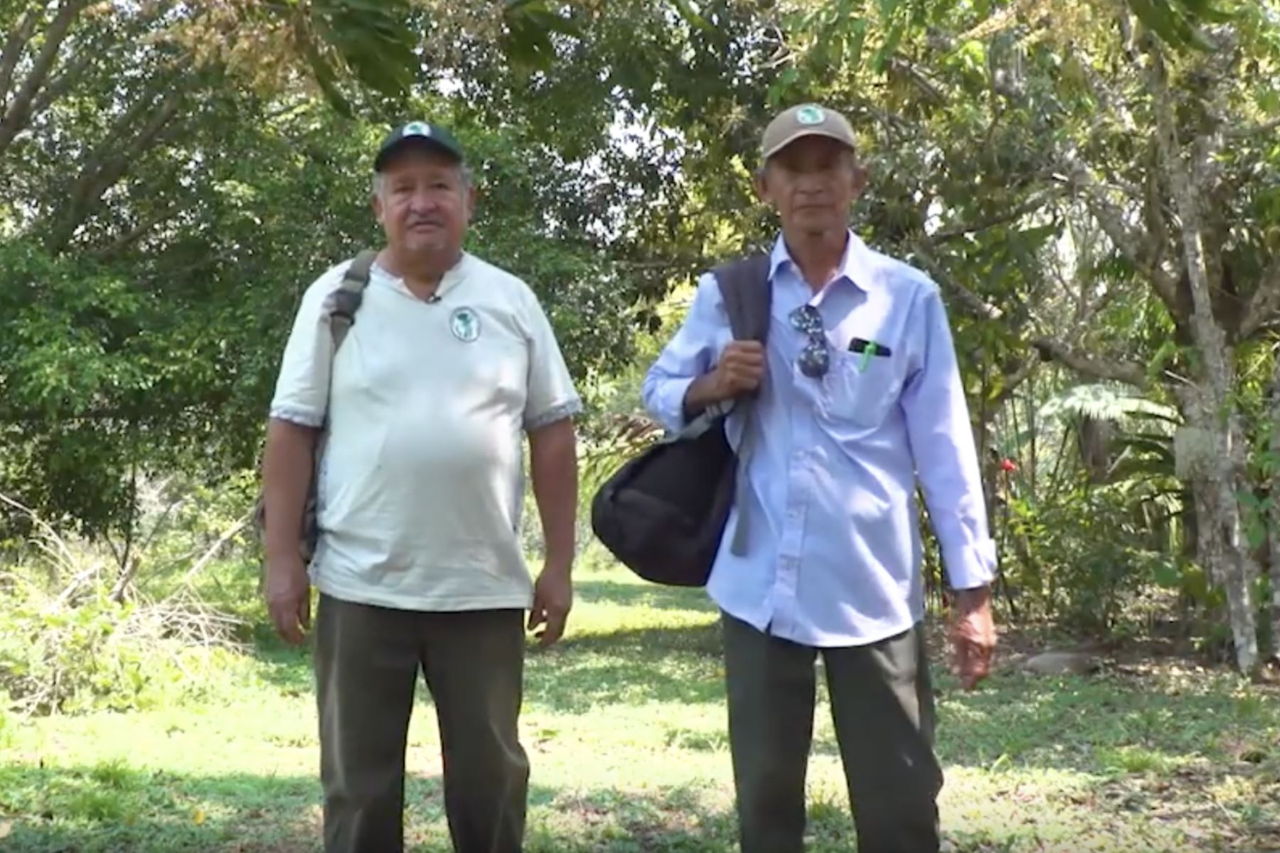 Esaú Hidalgo y Silverio Trejos, son lo sguardianes de los ajíes amazónicos y lideran la asociación de agricultores ecológicos El Pimental de Pucallpa (Ucayali).