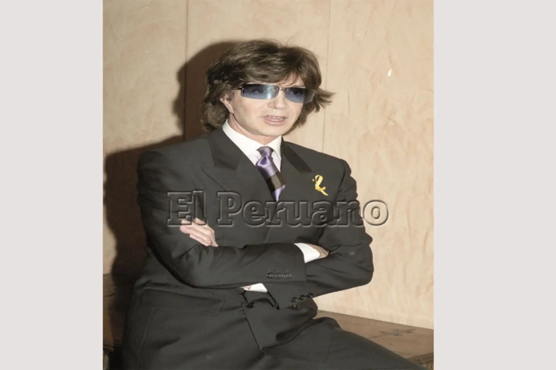 Lima - 07 octubre 2003 / Camilo Sesto, cantante español, compositor e intérprete de baladas románticas, en conferencia de prensa en el Centro de Convenciones María Angola. 
Foto: Ricardo Choy-Kifox / EL PERUANO
