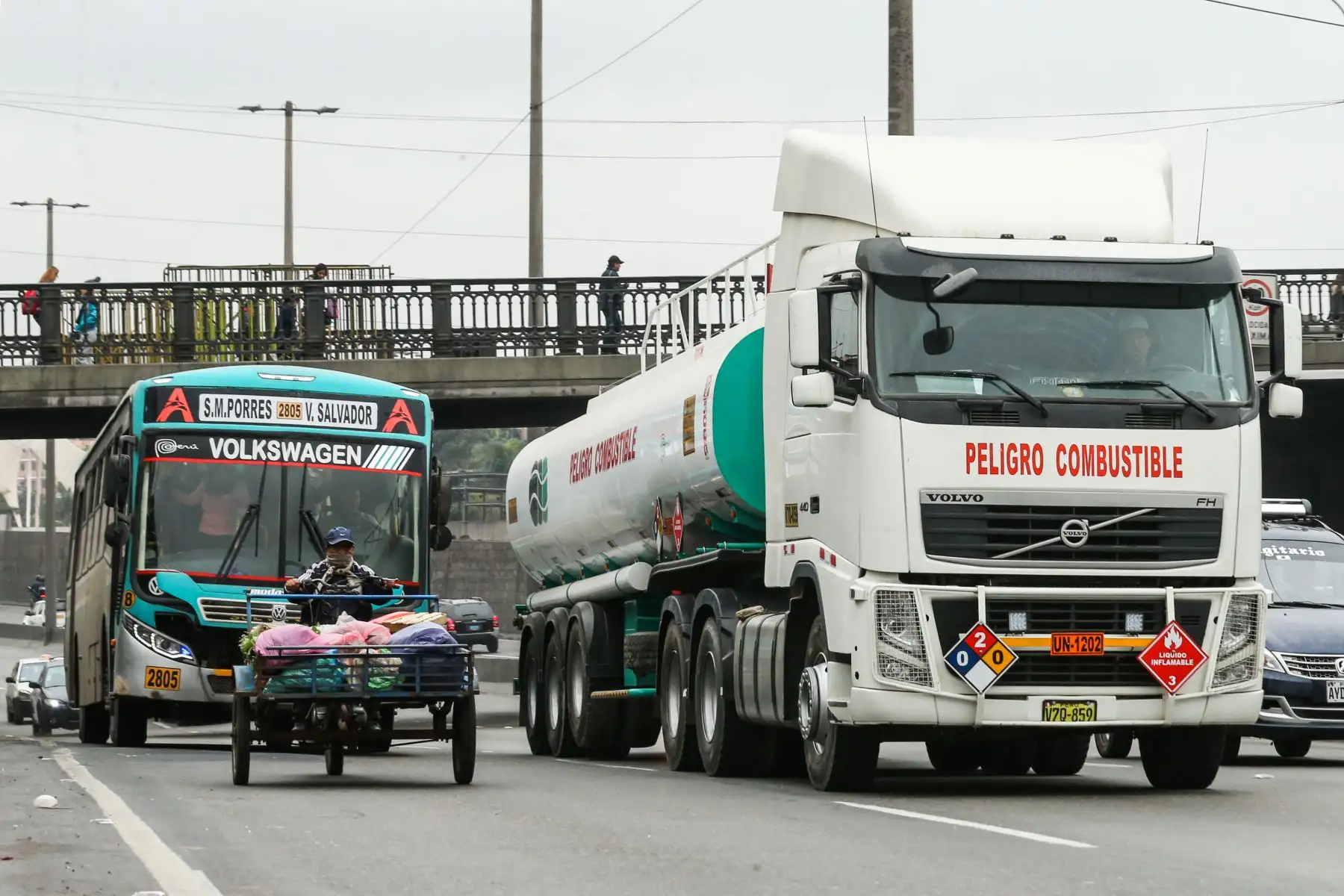 La Municipalidad de Lima anunció hoy que este martes 10 de setiembre se inicia el Plan de restricción vehicular Pico y placa para el transporte de carga y mercancías. Foto: ANDINA/ Norman Cordova