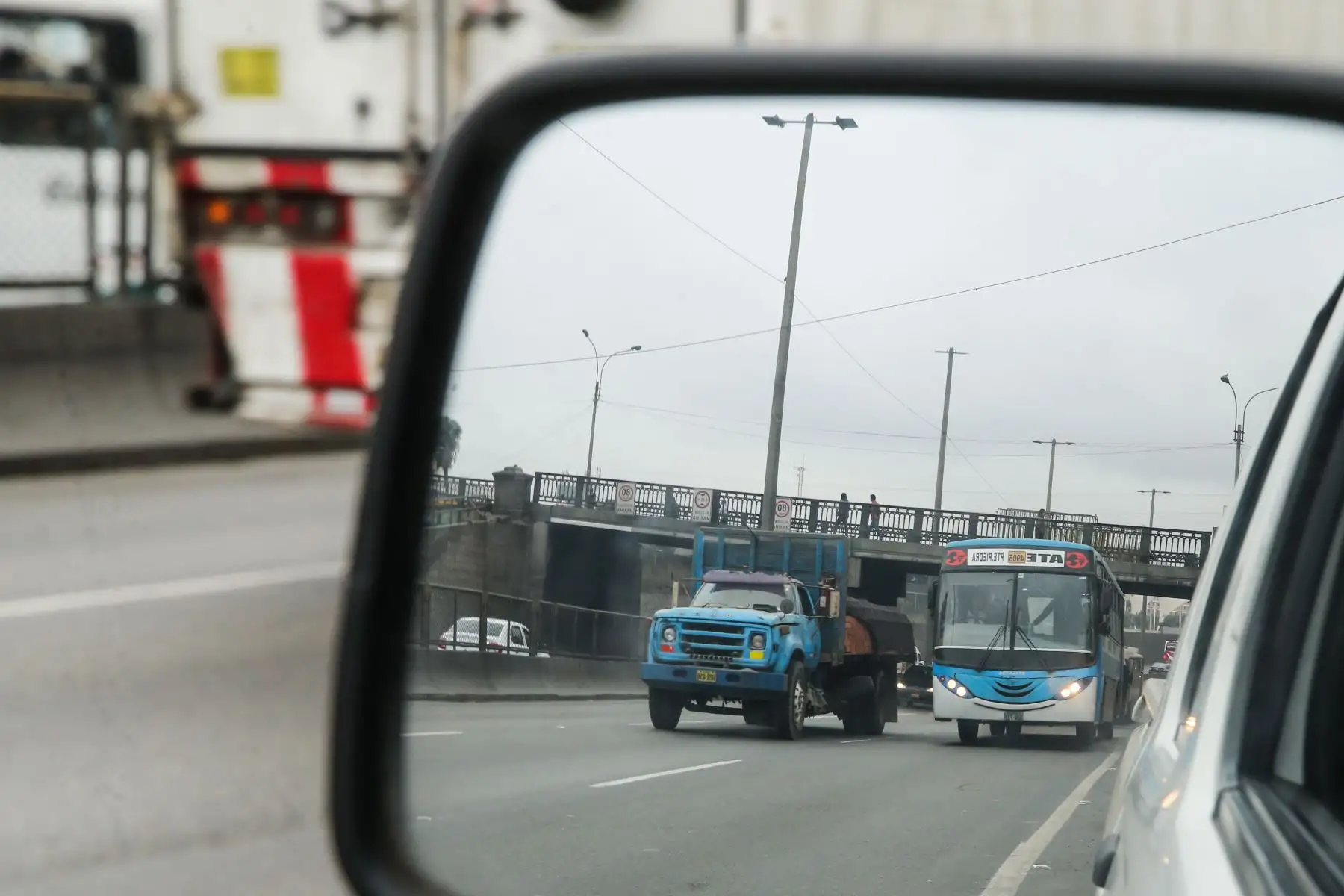 La Municipalidad de Lima anunció hoy que este martes 10 de setiembre se inicia el Plan de restricción vehicular Pico y placa para el transporte de carga y mercancías. Foto: ANDINA/ Norman Cordova