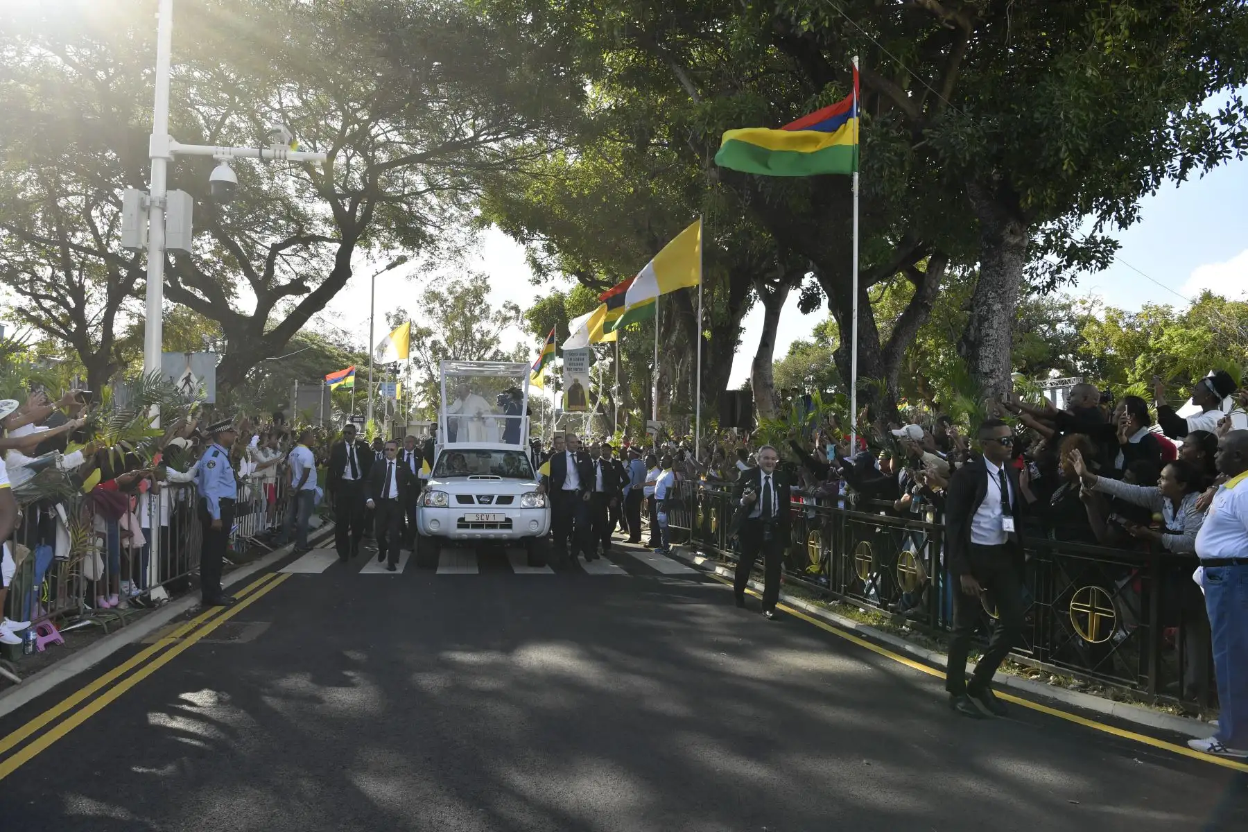 El Papa Francisco realiza una gira de tres naciones por los países africanos del Océano Índico, muy afectados por la pobreza, los conflictos y los desastres naturales. Foto: AFP