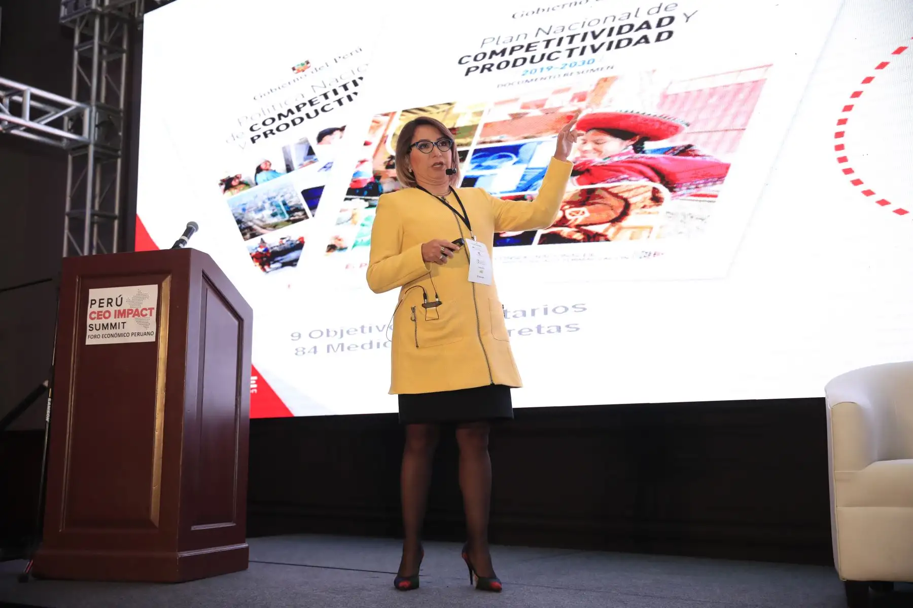 Rocío Barrios, Ministra de la Producción,  durante su exposición en el foro: Perú CEO Impact Summit     


Agencia Andina/Juan Carlos Guzman Negrini