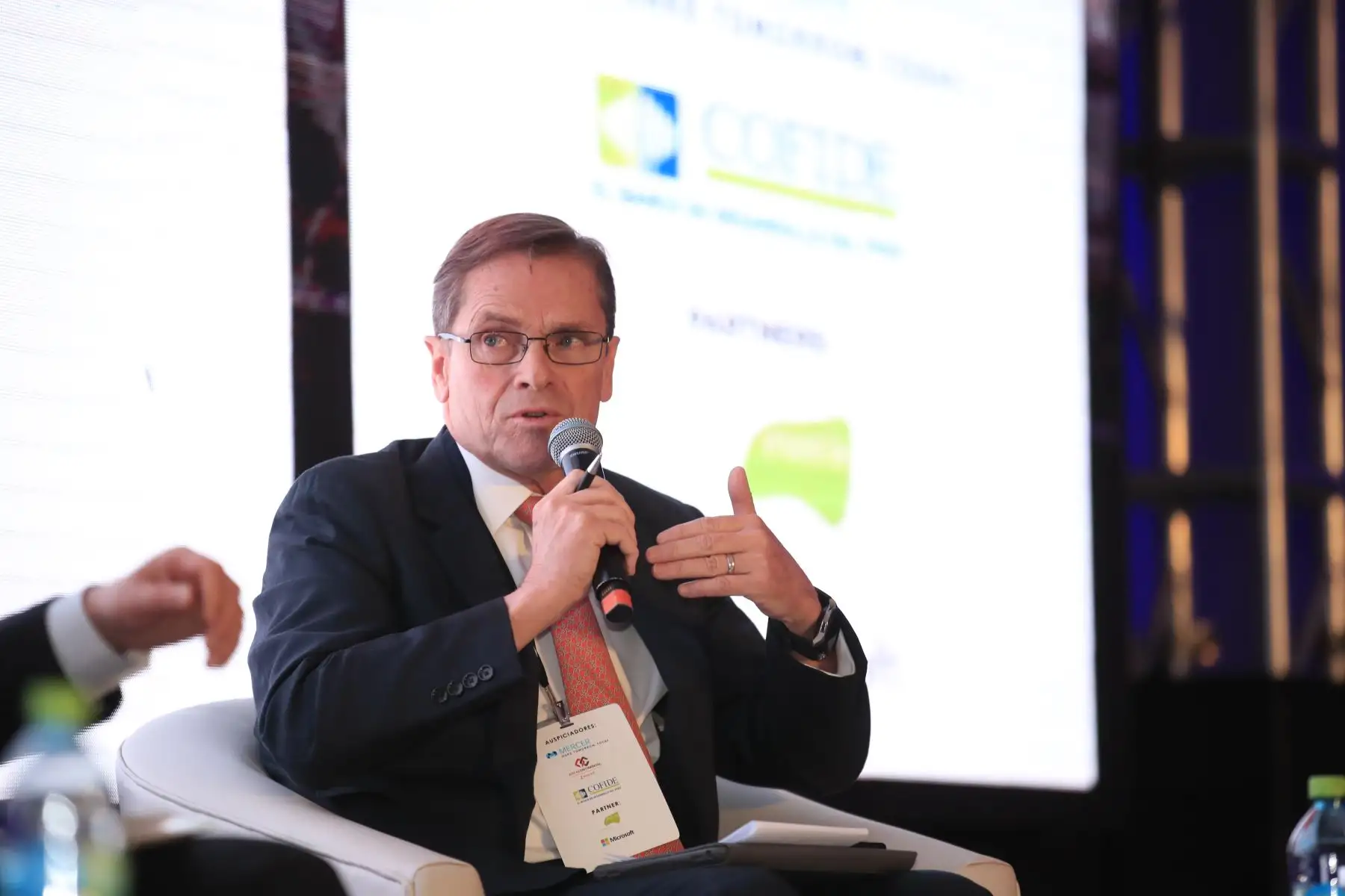 Carlos Neuhaus, presidente de COPAL,  durante su exposición en el foro: Perú CEO Impact Summit     


Agencia Andina/Juan Carlos Guzman Negrini