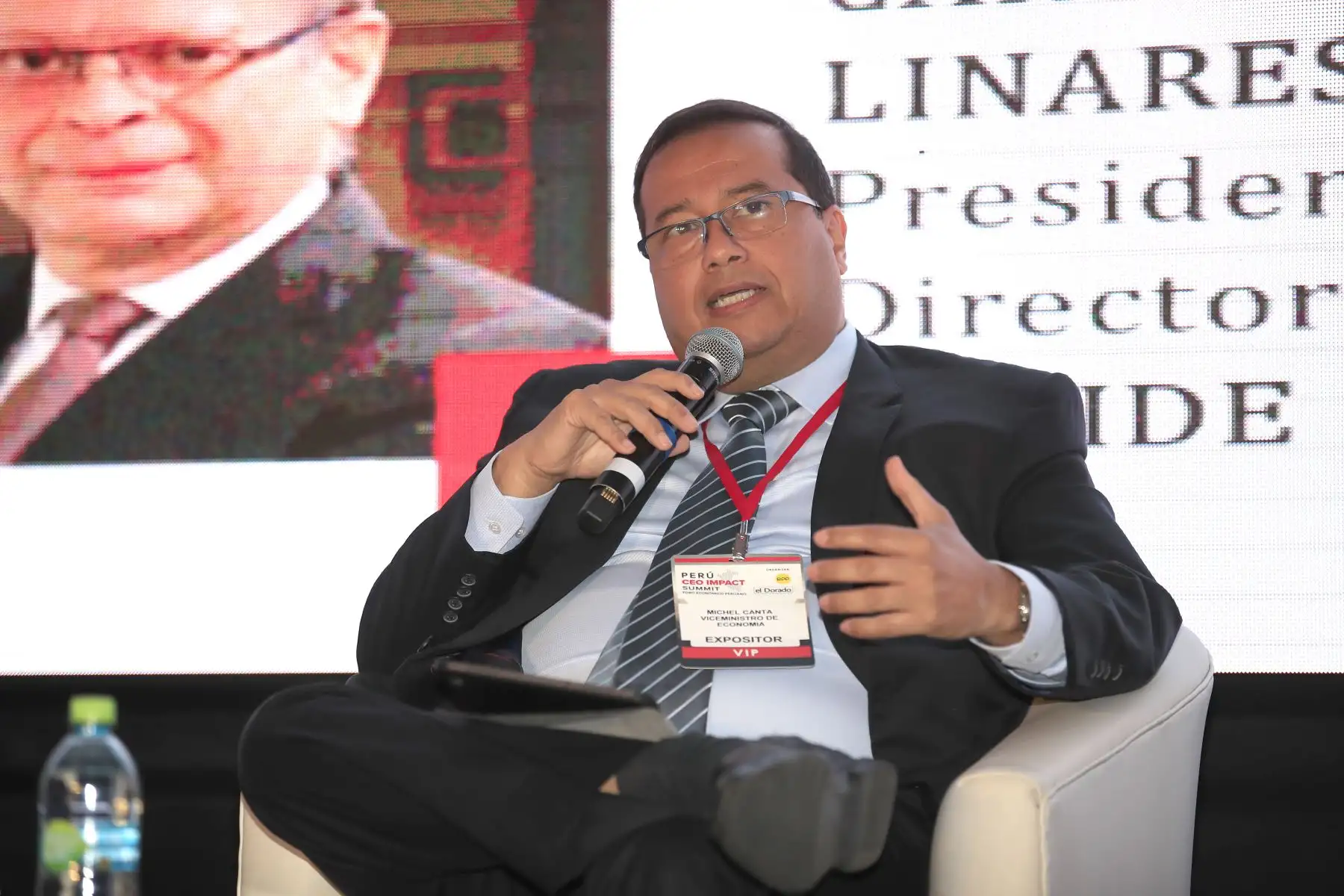 Michel Canta, viceministro de Economía durante su exposición en el foro: Perú CEO Impact Summit     


Agencia Andina/Juan Carlos Guzman Negrini