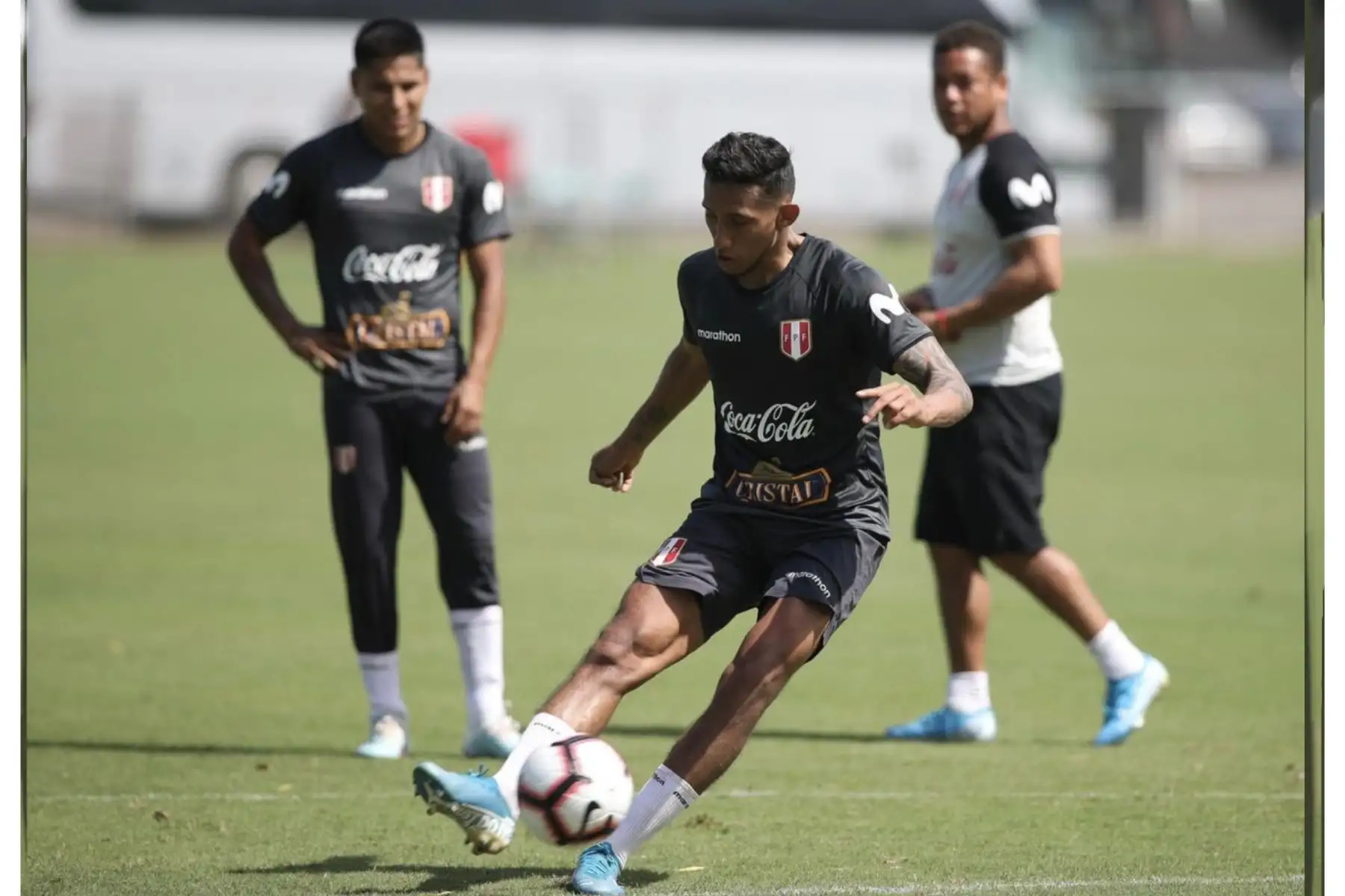Christofer gonzales jugador de la selección Peruana de futbol continua su preparación  al mando del profesor Ricardo Gareca en el Banc of California Stadium.Foto:ANDINA/FPF