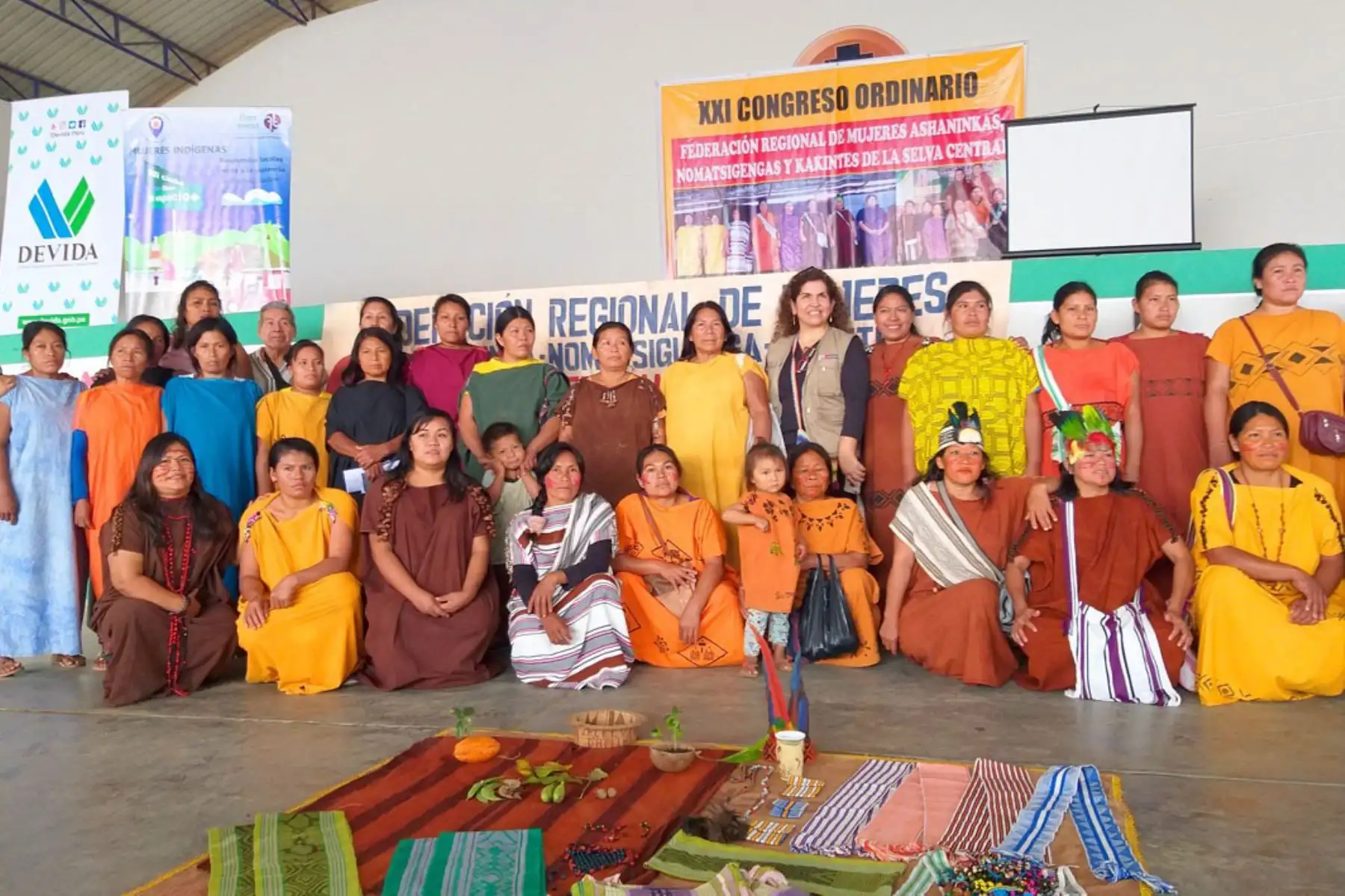 Mujeres indígenas de la selva central demandan erradicación de los cultivos de coca ilegal y piden más seguridad.