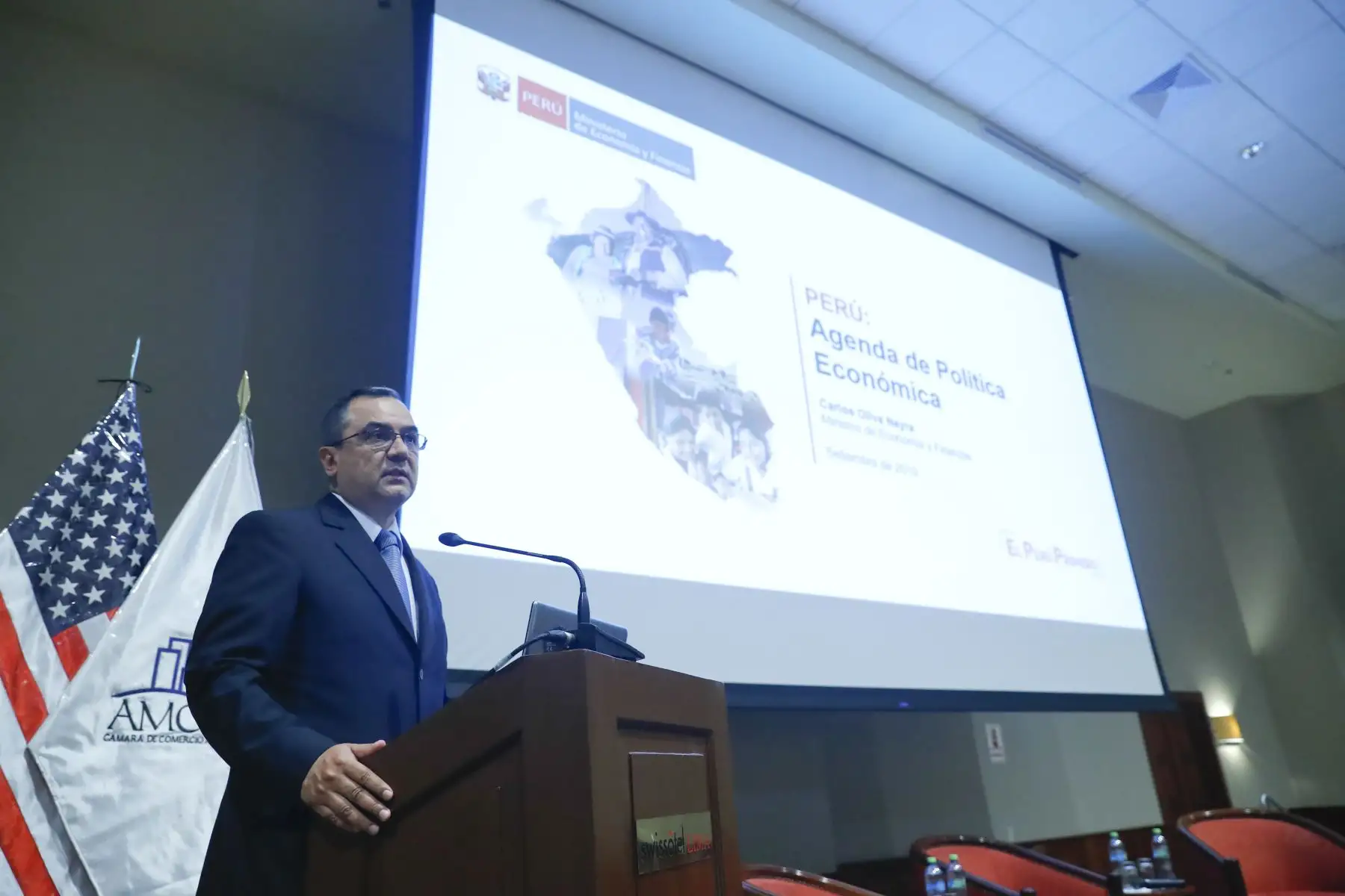 Ministro de Economía y Finanzas, Carlos Oliva en Foro Económico 2019: 