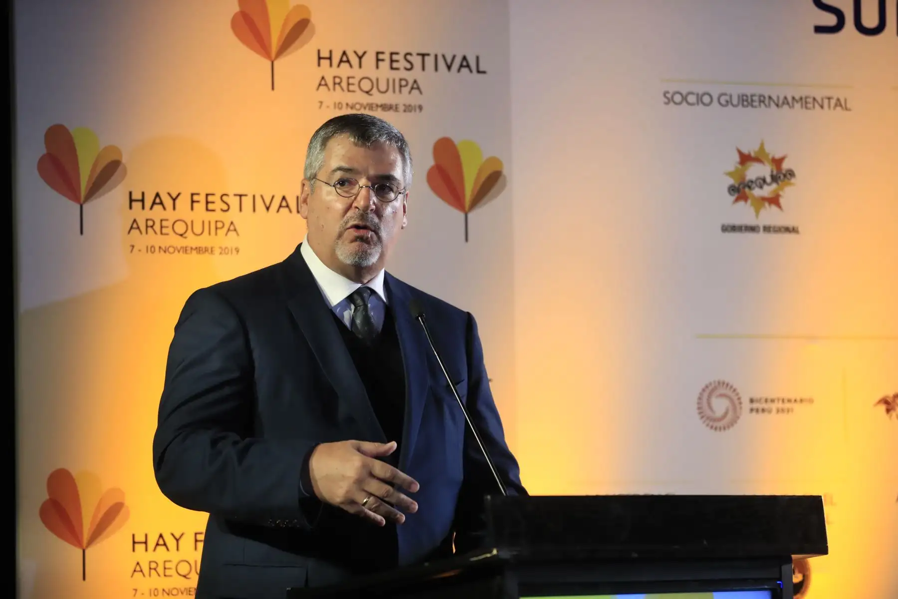 Ministro de Cultura Luis Jaime Castillo, durante el lanzamiento del Hay Festival.

Foto: Andina/Juan Carlos Guzman Negrini
