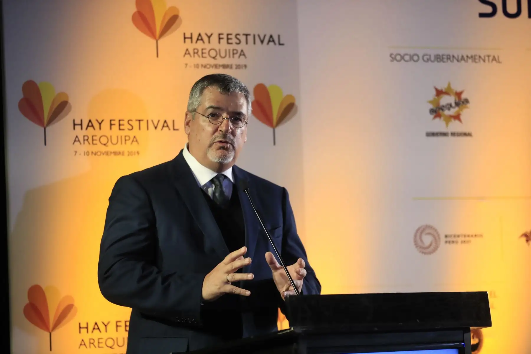 Ministro de Cultura Luis Jaime Castillo, durante el lanzamiento del Hay Festival.

Foto: Andina/Juan Carlos Guzman Negrini