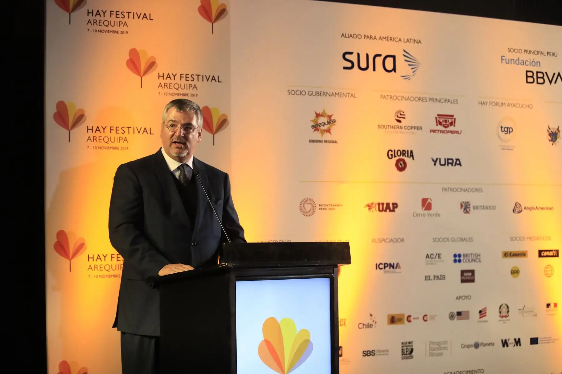 Ministro de Cultura Luis Jaime Castillo, durante el lanzamiento del Hay Festival.

Foto: Andina/Juan Carlos Guzman Negrini
