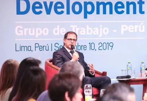 Ministro de Energía y Minas, Francisco Ísmodes.