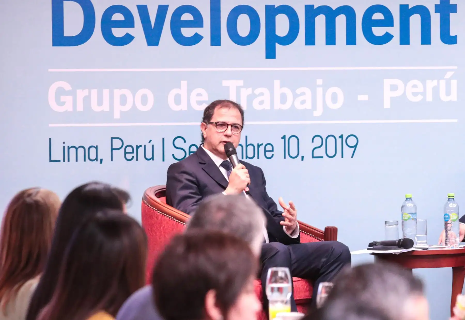 Ministro de Energía y Minas, Francisco Ísmodes.