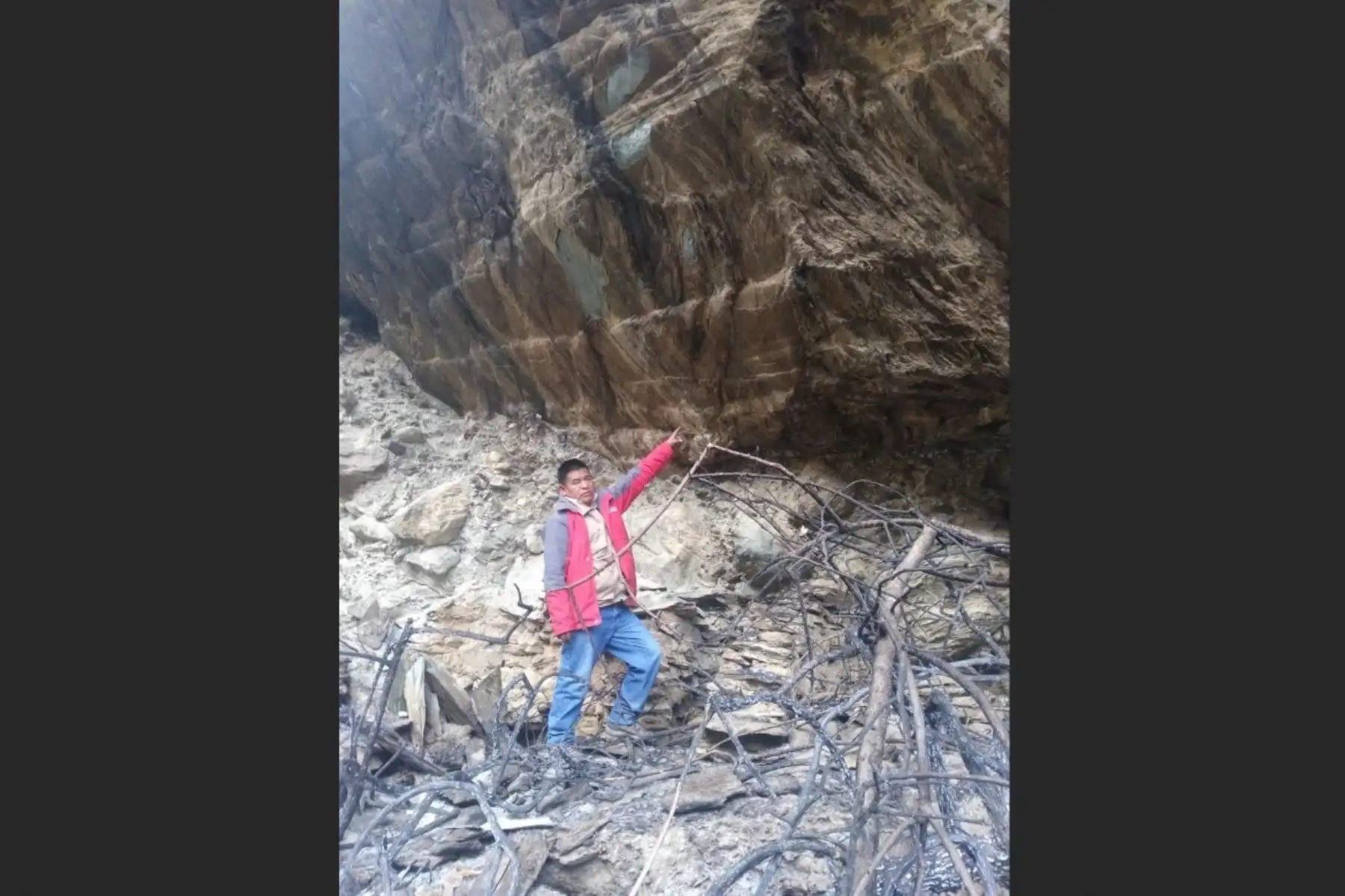 Incendio forestal daña pinturas rupestres en distrito cusqueño de Ollantaytambo.