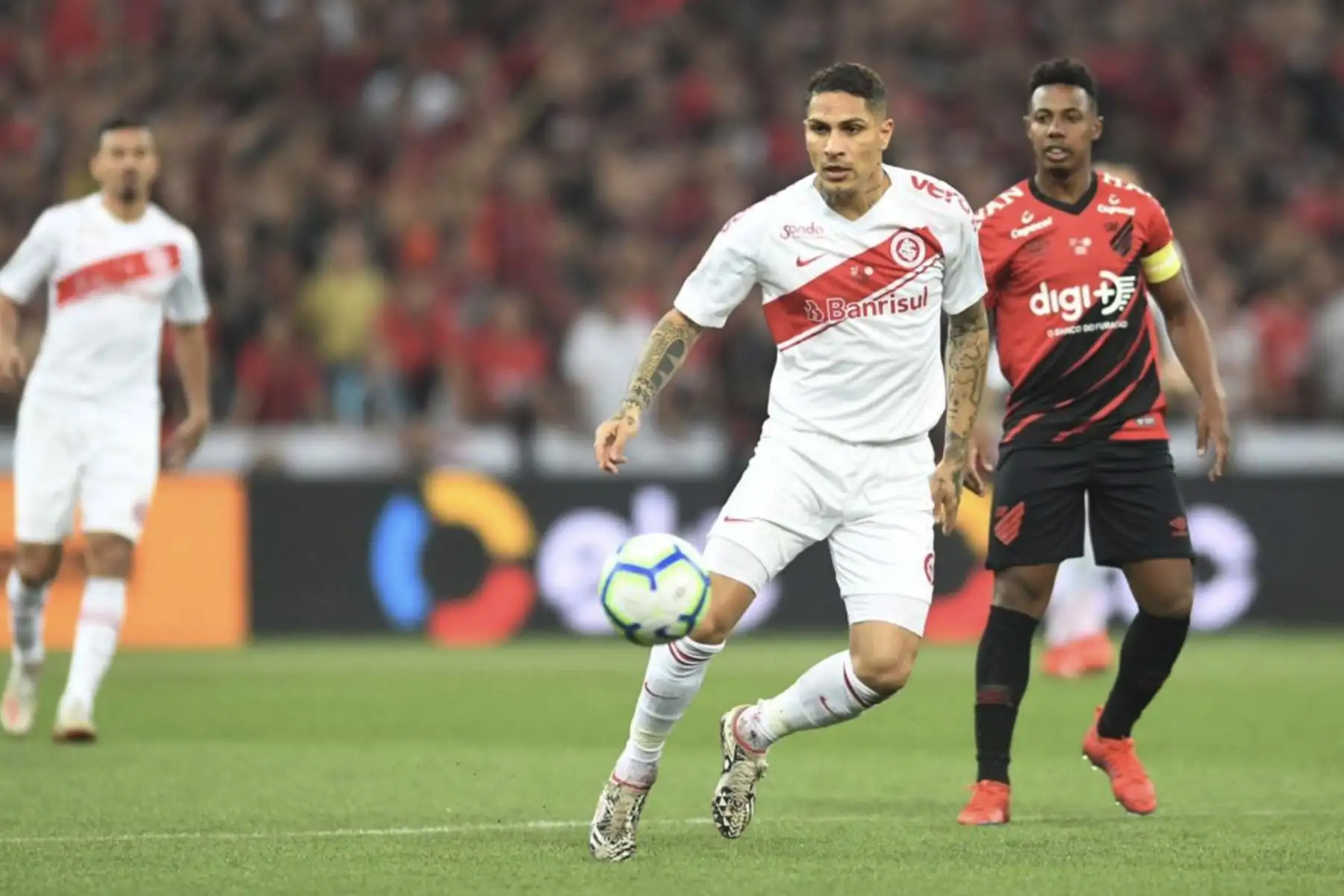 Internacional cae 1 a 0 ante el  Paranaense, por la final de Copa Brasil, teniendo en el ataque a  Paolo Guerrero.
Foto:Twitter Internacional