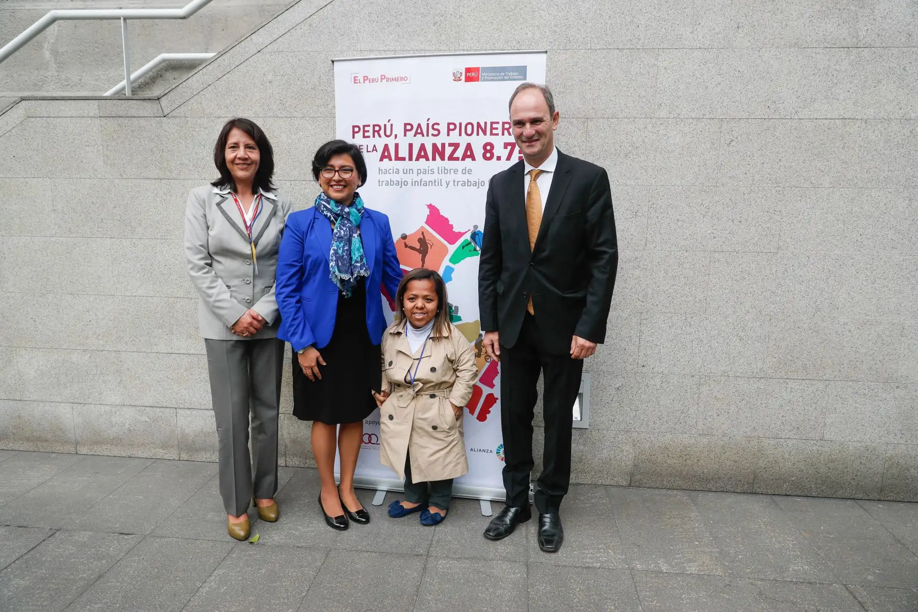 Ministra de Trabajo Sylvia Cáceres y Philippe Vanhynegem, Director de la Oficina de la OIT para los Países Andinos lanzan Alianza 8. 7 hacia un país libre de trabajo infantil y forzoso. Foto: ANDINA/Renato Pajuelo